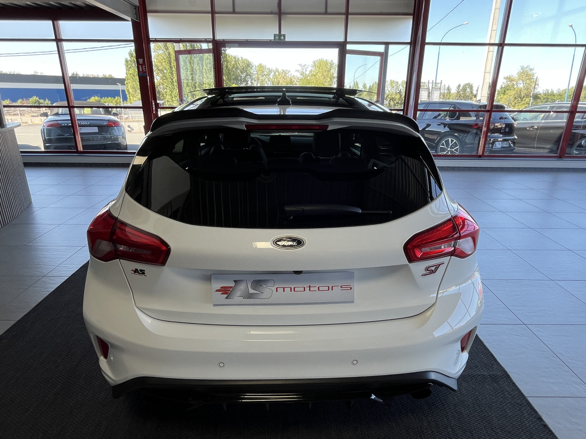 FORD FOCUS ST 2,3 280 TOIT PANORAMIQUE  OUVRANT GPS CAMERA REGULATEUR LIMITEUR KEYLESS APPLE CARPLAY FULL LED PARK PILOT JANTES 19   EXCELLENT ETAT