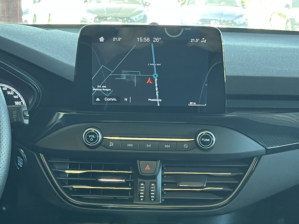 FORD FOCUS ST 2,3 280 TOIT PANORAMIQUE  OUVRANT GPS CAMERA REGULATEUR LIMITEUR KEYLESS APPLE CARPLAY FULL LED PARK PILOT JANTES 19   EXCELLENT ETAT