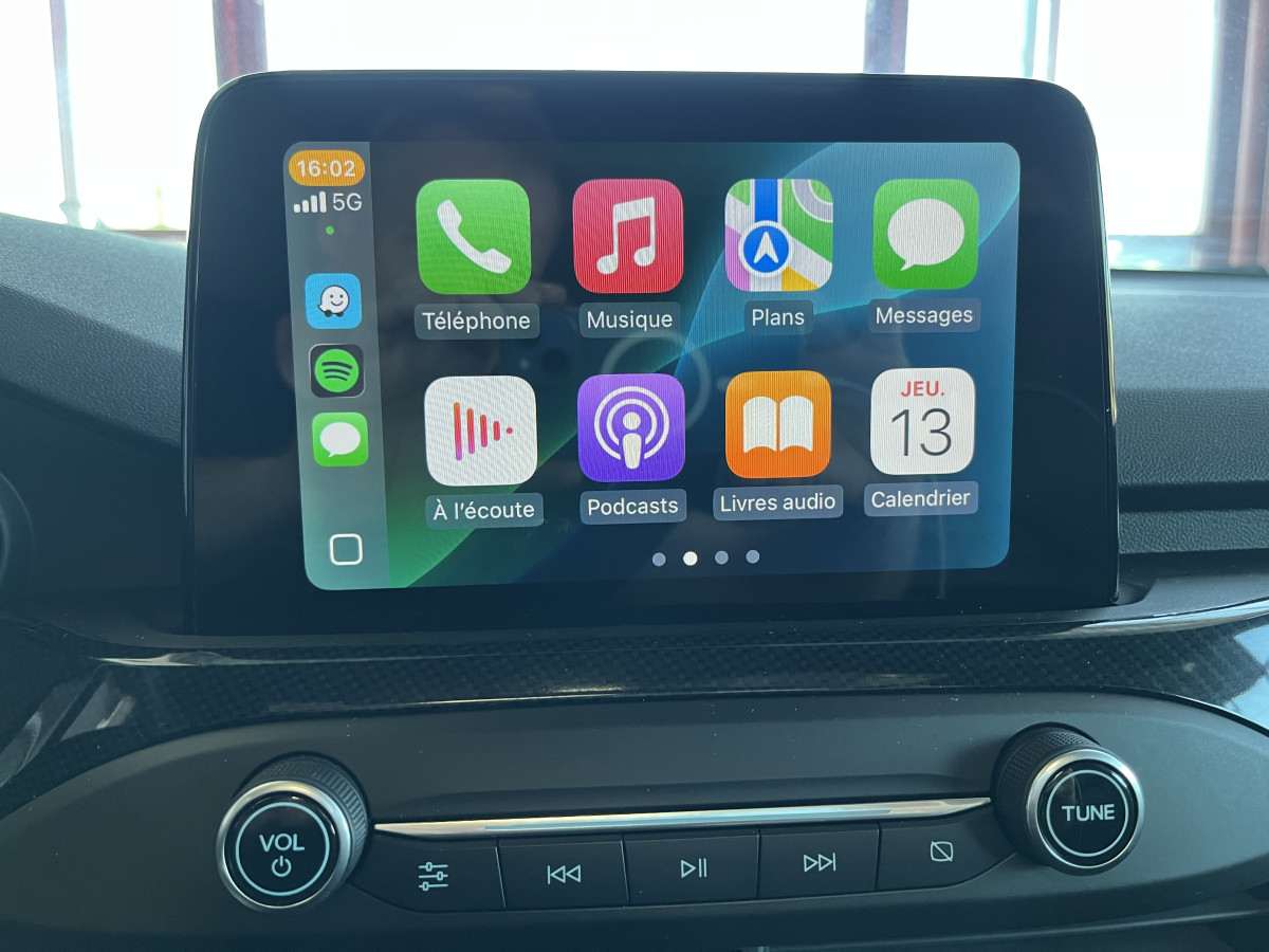 FORD FOCUS ST 2,3 280 TOIT PANORAMIQUE  OUVRANT GPS CAMERA REGULATEUR LIMITEUR KEYLESS APPLE CARPLAY FULL LED PARK PILOT JANTES 19   EXCELLENT ETAT