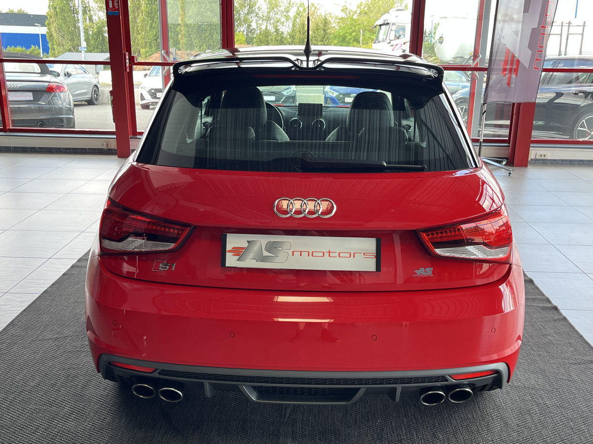 AUDI S1 SPORTBACK 2,0 TFSI  231 QUATTRO GPS KEYLESS  DRIVE SELECT JANTES ALU 18 BI-XENON REGULATEUR HIFI BOSE EXCELLENT ETAT