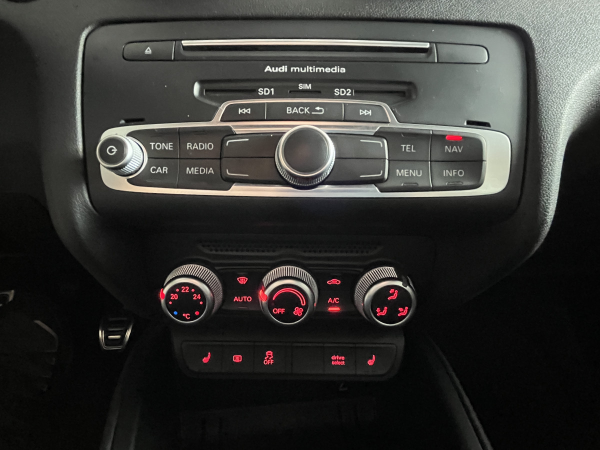 AUDI S1 SPORTBACK 2,0 TFSI  231 QUATTRO GPS KEYLESS  DRIVE SELECT JANTES ALU 18 BI-XENON REGULATEUR HIFI BOSE EXCELLENT ETAT
