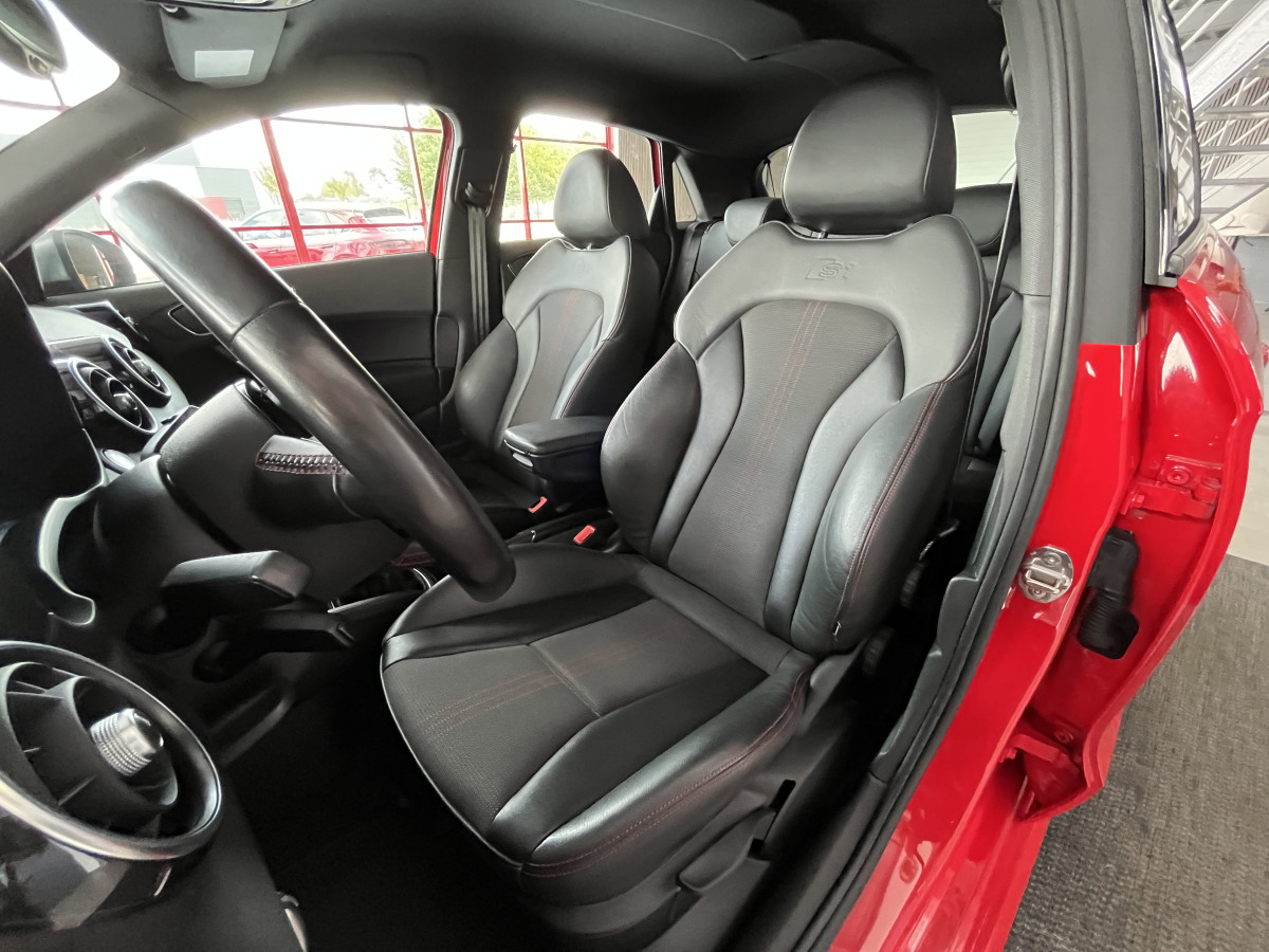 AUDI S1 SPORTBACK 2,0 TFSI  231 QUATTRO GPS KEYLESS  DRIVE SELECT JANTES ALU 18 BI-XENON REGULATEUR HIFI BOSE EXCELLENT ETAT