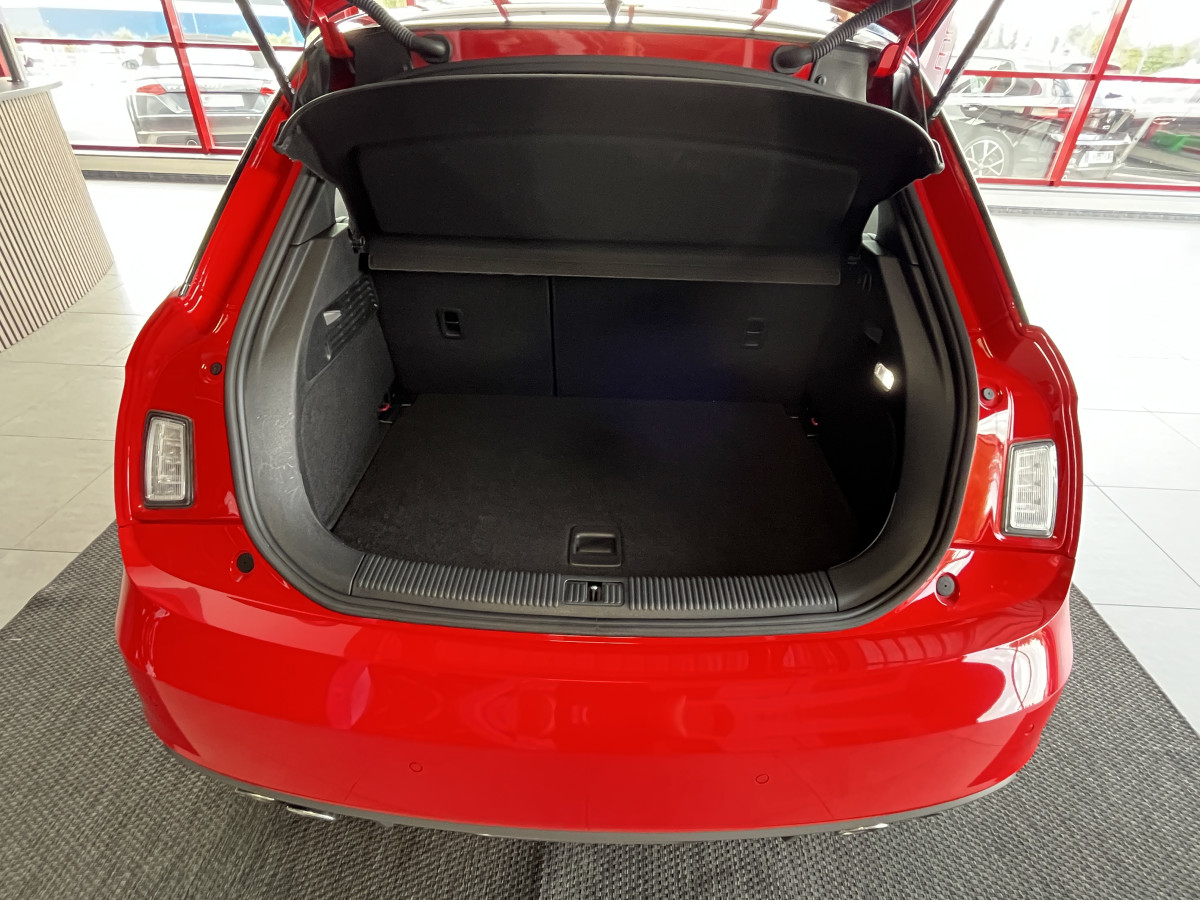 AUDI S1 SPORTBACK 2,0 TFSI  231 QUATTRO GPS KEYLESS  DRIVE SELECT JANTES ALU 18 BI-XENON REGULATEUR HIFI BOSE EXCELLENT ETAT