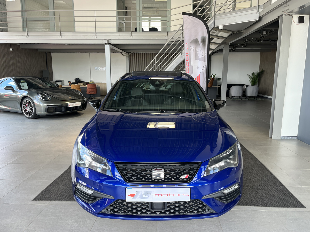 SEAT LEON ST 2,0 TSI 300 DSG6 4DRIVE TOIT PANORAMIQUE OUVRANT GPS CAMERA KEYLESS APPLE CARPLAY ACC DCC REGULATEUR ADAPTATIF SEAT SOUND DRIVE PROFILE PARK PILOT JANTES 19 EXCELLENT ETAT