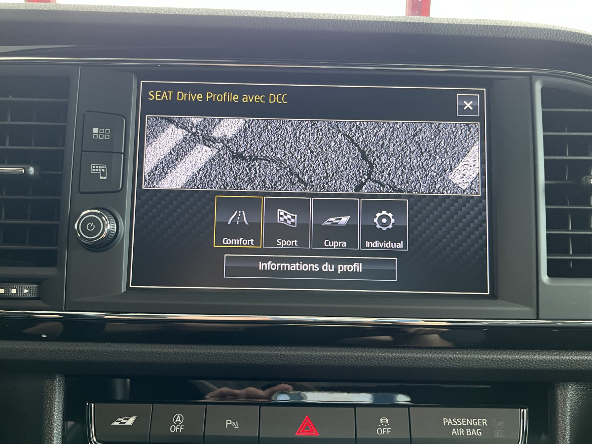 SEAT LEON ST 2,0 TSI 300 DSG6 4DRIVE TOIT PANORAMIQUE OUVRANT GPS CAMERA KEYLESS APPLE CARPLAY ACC DCC REGULATEUR ADAPTATIF SEAT SOUND DRIVE PROFILE PARK PILOT JANTES 19 EXCELLENT ETAT