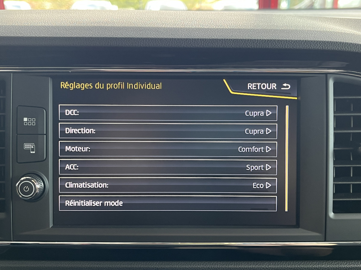 SEAT LEON ST 2,0 TSI 300 DSG6 4DRIVE TOIT PANORAMIQUE OUVRANT GPS CAMERA KEYLESS APPLE CARPLAY ACC DCC REGULATEUR ADAPTATIF SEAT SOUND DRIVE PROFILE PARK PILOT JANTES 19 EXCELLENT ETAT