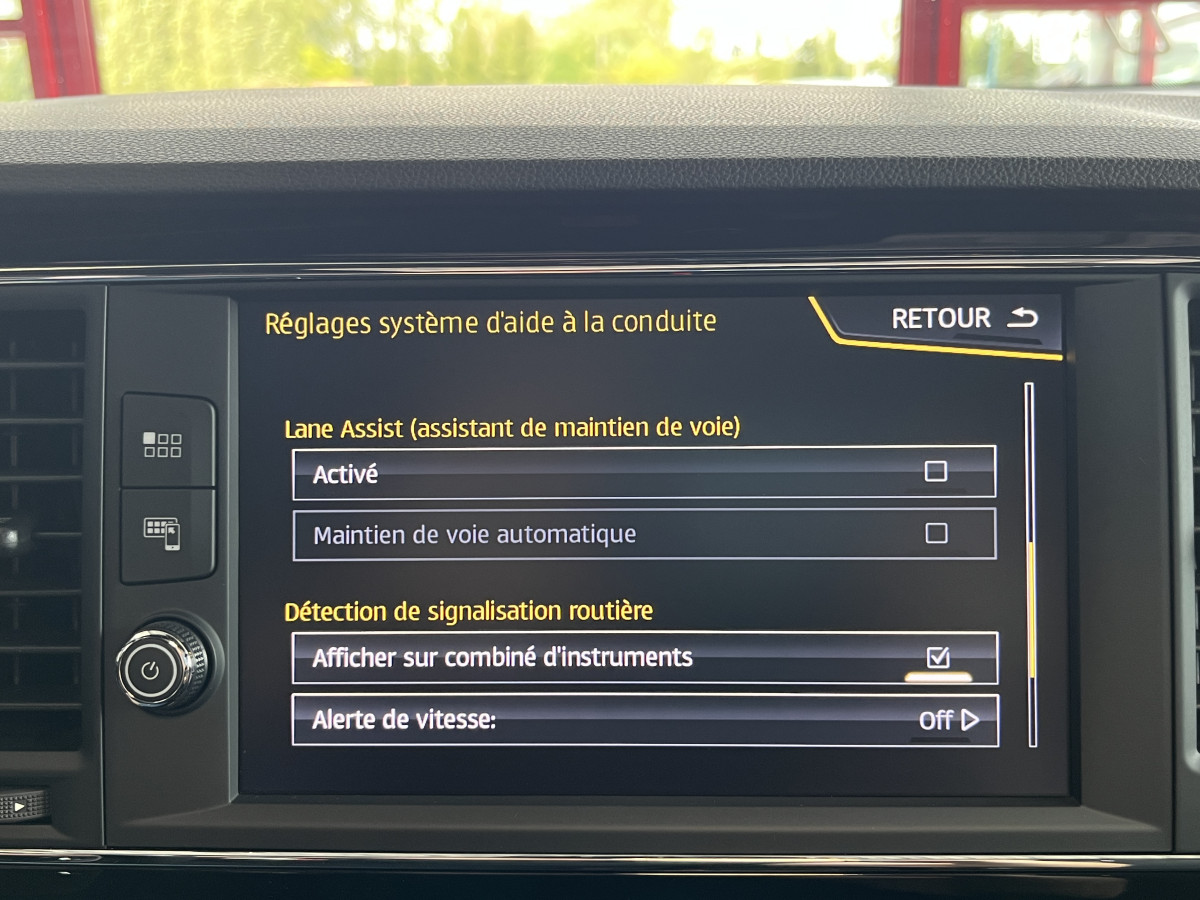 SEAT LEON ST 2,0 TSI 300 DSG6 4DRIVE TOIT PANORAMIQUE OUVRANT GPS CAMERA KEYLESS APPLE CARPLAY ACC DCC REGULATEUR ADAPTATIF SEAT SOUND DRIVE PROFILE PARK PILOT JANTES 19 EXCELLENT ETAT