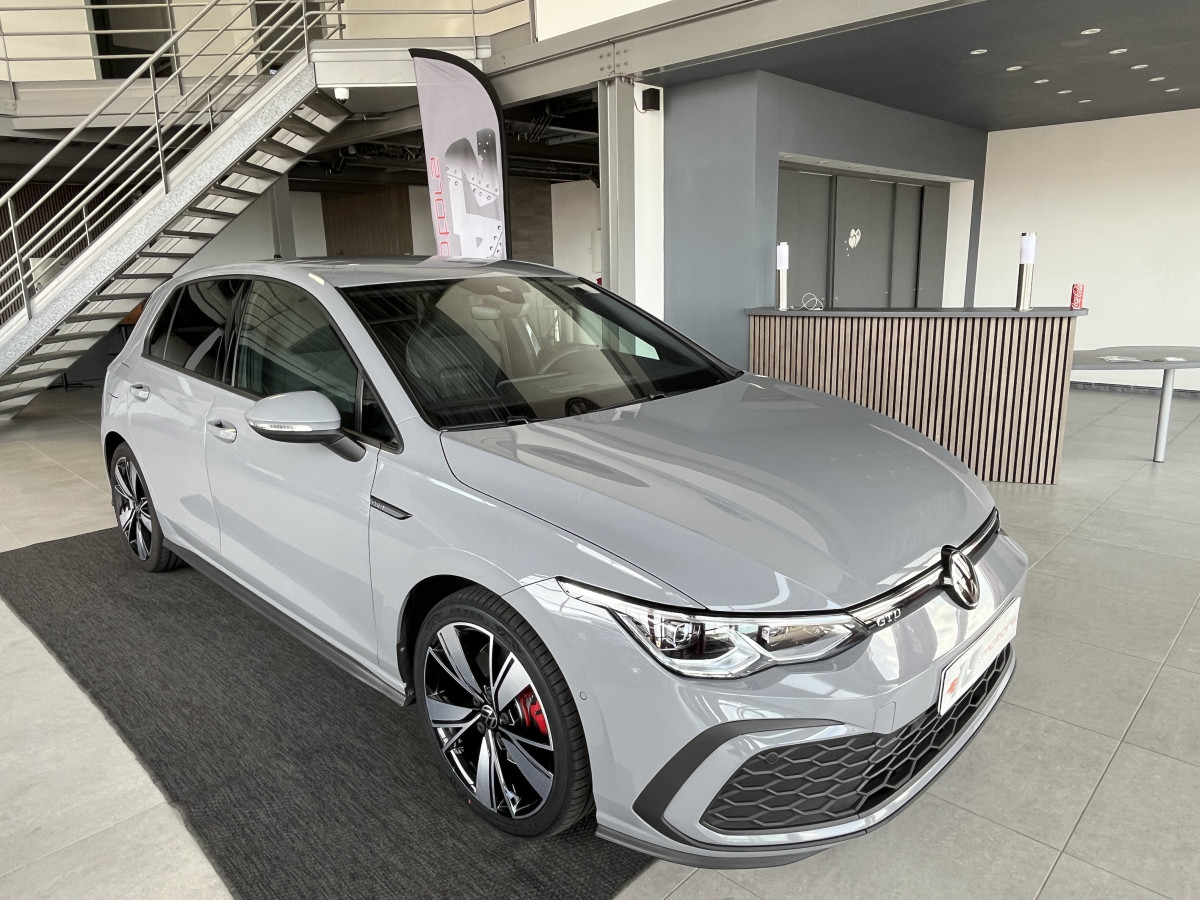 VOLKSWAGEN GOLF 8 GTD 2,0 TDI 200 DSG7 GPS CAMERA ACC COMPORTEMENT DYNAMIQUE  IQ-DRIVE PARK ASSIST PARK PILOT REGULATEUR ADAPTATIF  LIMITEUR FULL LED APPLE CARPLAY KEYLESS DRIVE SELECT  EXCELLENT ETAT