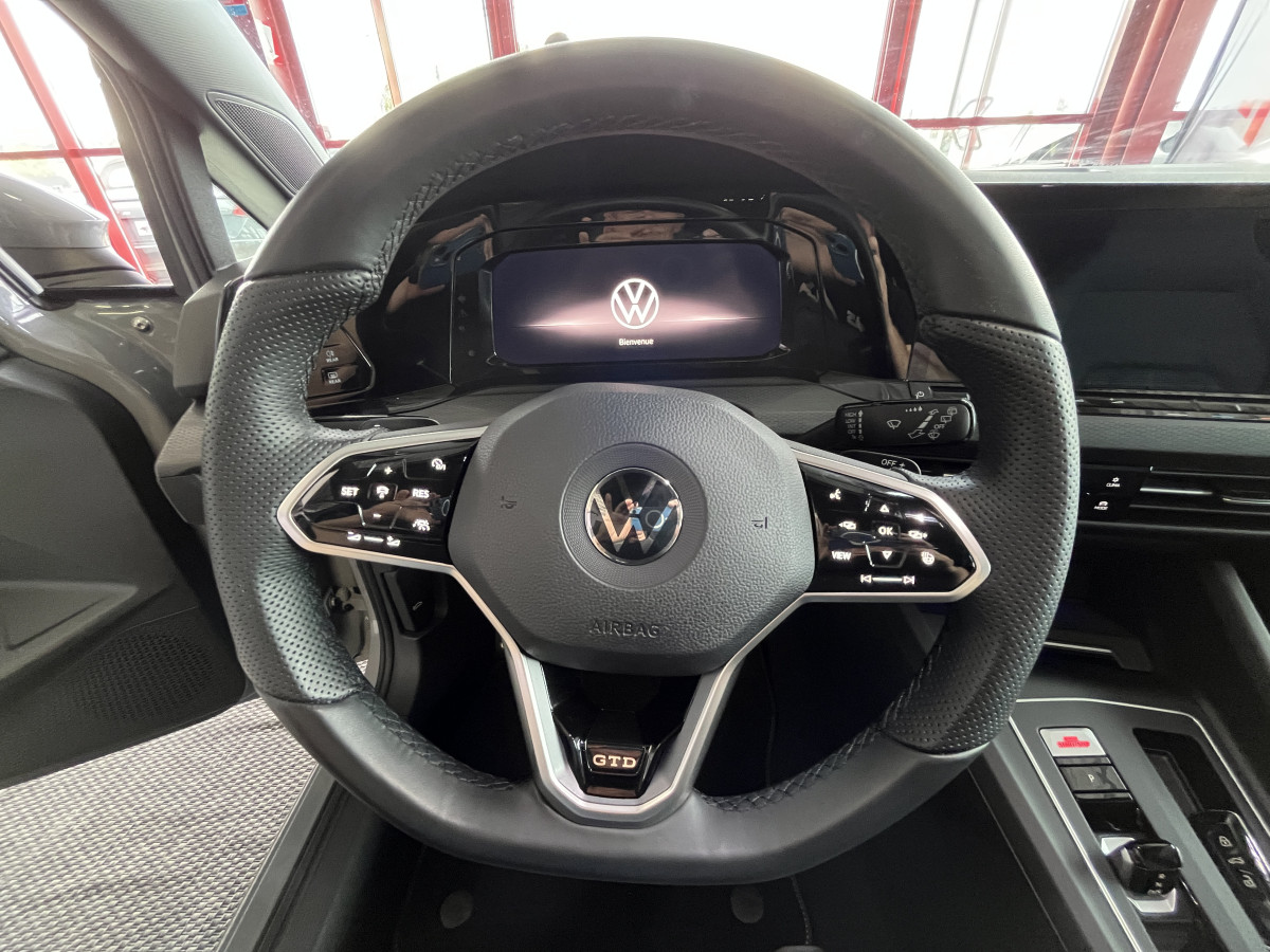 VOLKSWAGEN GOLF 8 GTD 2,0 TDI 200 DSG7 GPS CAMERA ACC COMPORTEMENT DYNAMIQUE  IQ-DRIVE PARK ASSIST PARK PILOT REGULATEUR ADAPTATIF  LIMITEUR FULL LED APPLE CARPLAY KEYLESS DRIVE SELECT  EXCELLENT ETAT