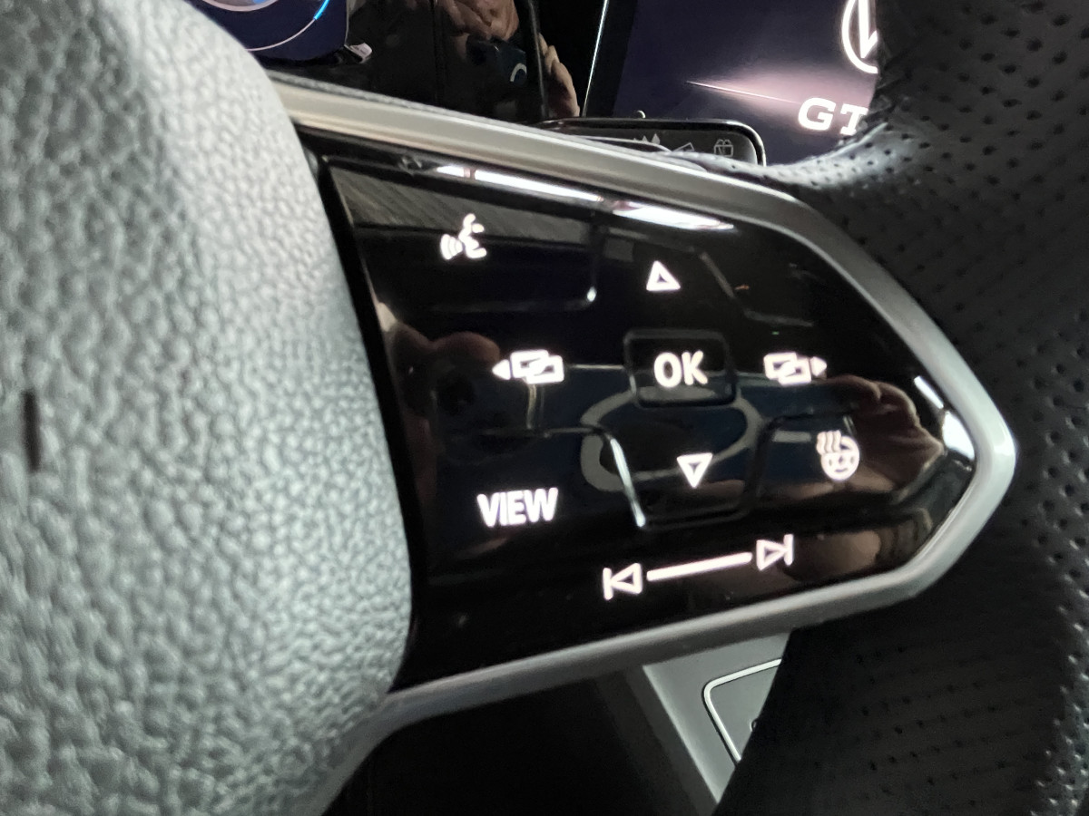 VOLKSWAGEN GOLF 8 GTD 2,0 TDI 200 DSG7 GPS CAMERA ACC COMPORTEMENT DYNAMIQUE  IQ-DRIVE PARK ASSIST PARK PILOT REGULATEUR ADAPTATIF  LIMITEUR FULL LED APPLE CARPLAY KEYLESS DRIVE SELECT  EXCELLENT ETAT