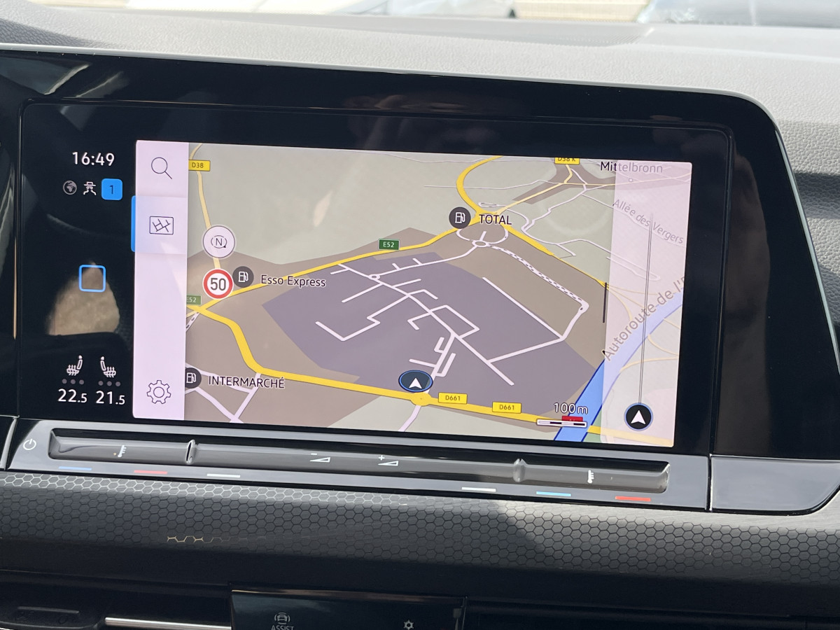 VOLKSWAGEN GOLF 8 GTD 2,0 TDI 200 DSG7 GPS CAMERA ACC COMPORTEMENT DYNAMIQUE  IQ-DRIVE PARK ASSIST PARK PILOT REGULATEUR ADAPTATIF  LIMITEUR FULL LED APPLE CARPLAY KEYLESS DRIVE SELECT  EXCELLENT ETAT