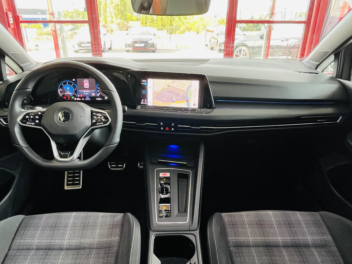 VOLKSWAGEN GOLF 8 GTD 2,0 TDI 200 DSG7 GPS CAMERA ACC COMPORTEMENT DYNAMIQUE  IQ-DRIVE PARK ASSIST PARK PILOT REGULATEUR ADAPTATIF  LIMITEUR FULL LED APPLE CARPLAY KEYLESS DRIVE SELECT  EXCELLENT ETAT