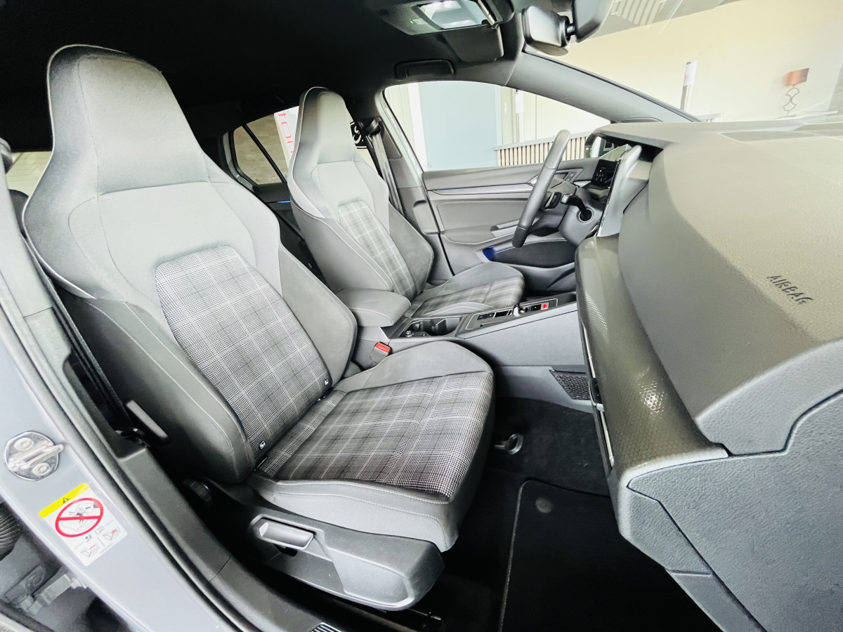 VOLKSWAGEN GOLF 8 GTD 2,0 TDI 200 DSG7 GPS CAMERA ACC COMPORTEMENT DYNAMIQUE  IQ-DRIVE PARK ASSIST PARK PILOT REGULATEUR ADAPTATIF  LIMITEUR FULL LED APPLE CARPLAY KEYLESS DRIVE SELECT  EXCELLENT ETAT