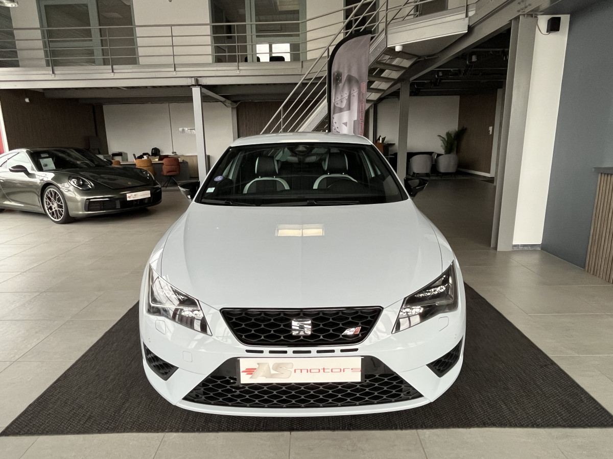 SEAT LEON SC CUPRA   2,0 TSI 290 DSG6  GPS DCC REGULATEUR  DRIVE PROFILE PARK PILOT SEAT SOUND  FULL LED  JANTES 19 EXCELLENT ETAT