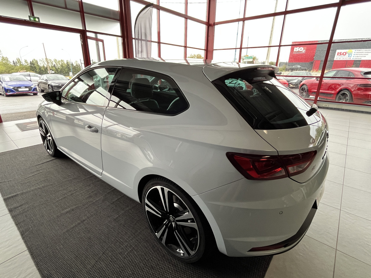 SEAT LEON SC CUPRA   2,0 TSI 290 DSG6  GPS DCC REGULATEUR  DRIVE PROFILE PARK PILOT SEAT SOUND  FULL LED  JANTES 19 EXCELLENT ETAT