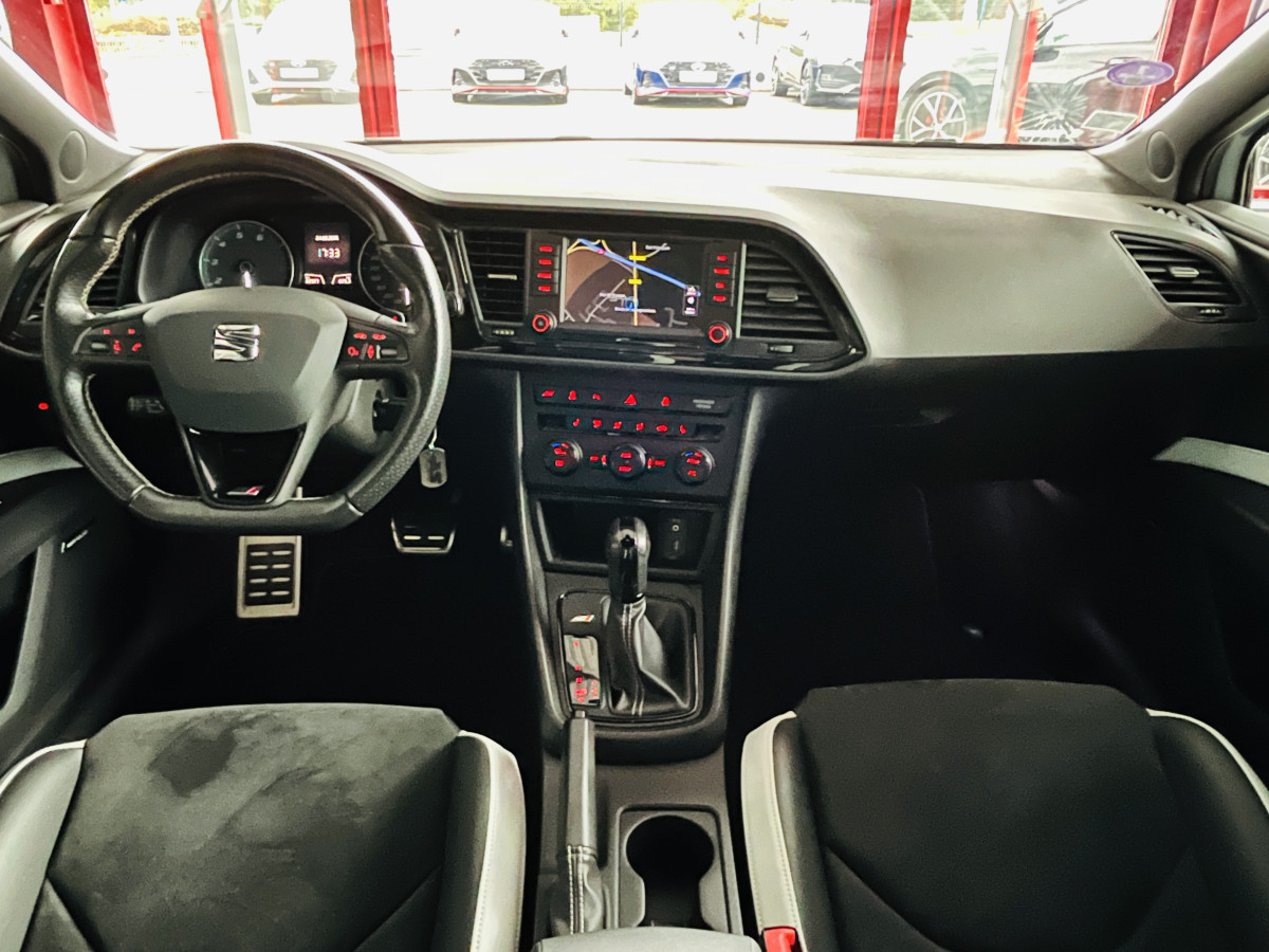 SEAT LEON SC CUPRA   2,0 TSI 290 DSG6  GPS DCC REGULATEUR  DRIVE PROFILE PARK PILOT SEAT SOUND  FULL LED  JANTES 19 EXCELLENT ETAT