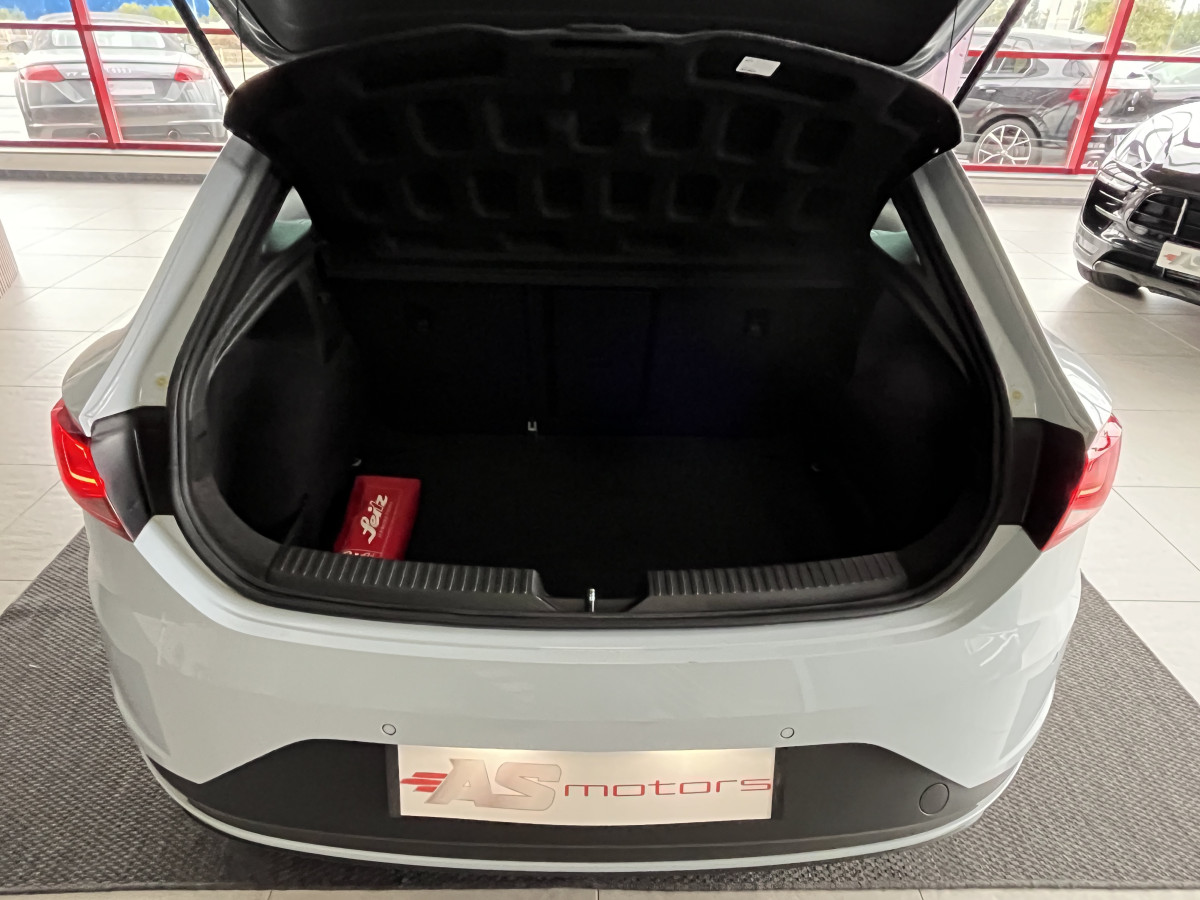 SEAT LEON SC CUPRA   2,0 TSI 290 DSG6  GPS DCC REGULATEUR  DRIVE PROFILE PARK PILOT SEAT SOUND  FULL LED  JANTES 19 EXCELLENT ETAT