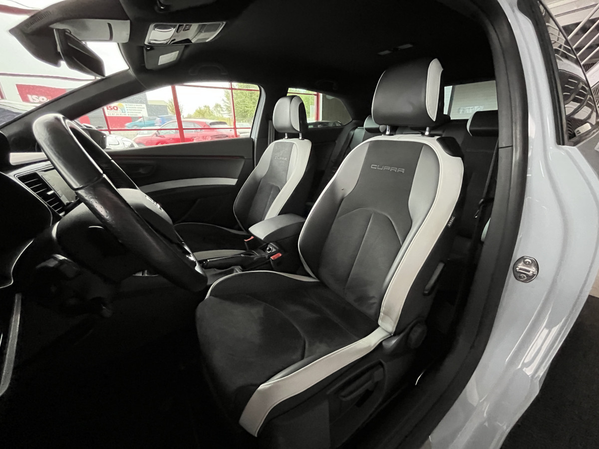 SEAT LEON SC CUPRA   2,0 TSI 290 DSG6  GPS DCC REGULATEUR  DRIVE PROFILE PARK PILOT SEAT SOUND  FULL LED  JANTES 19 EXCELLENT ETAT