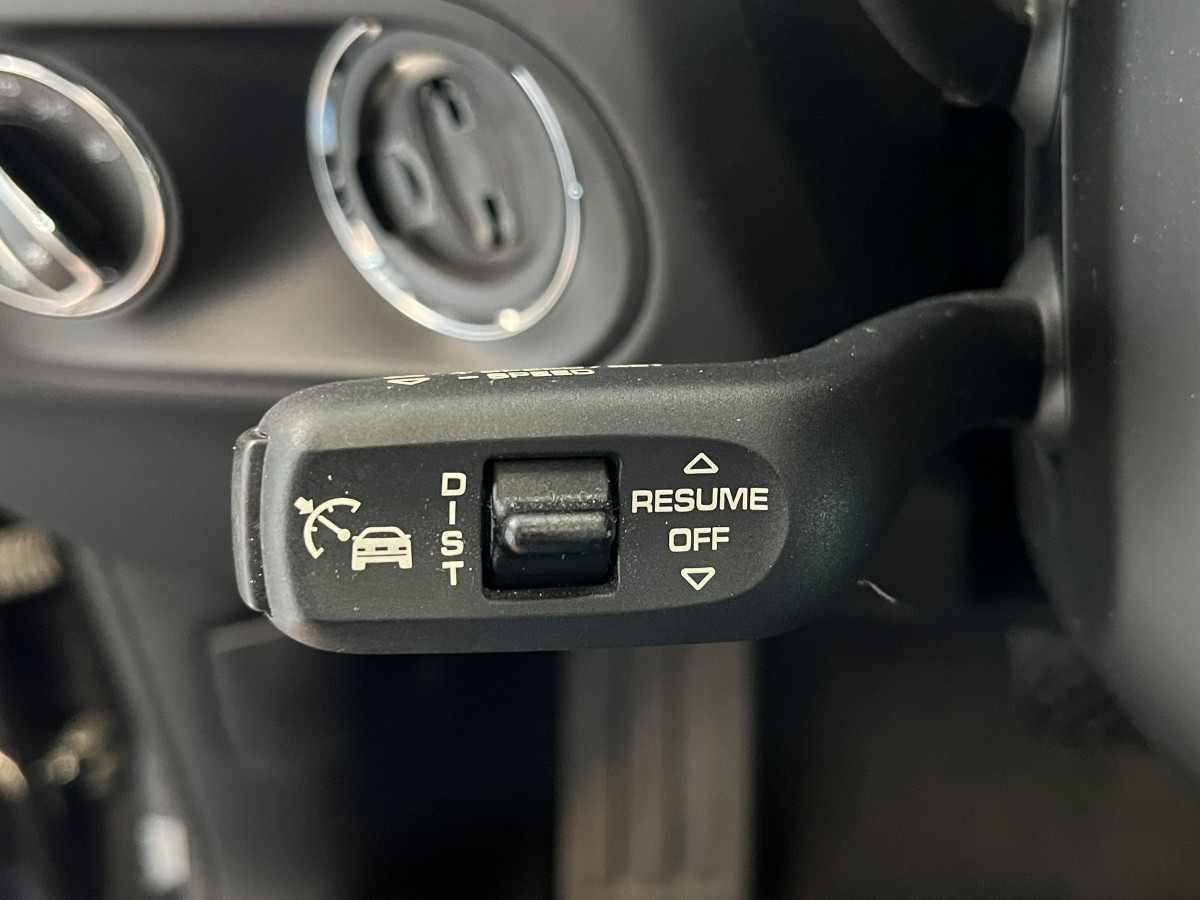 PORSCHE MACAN GTS 3,0 V6 360 4X4 PDK ATTELAGE TOIT PANORAMIQUE OUVRANT APPLE CARPLAY  GPS CAMERA PASM PDLS REGULATEUR ADAPTATIF  FULL LED SUSPENSION PNEUMATIQUE  HIFI BOSE PACK CHRONO SPORT JANTES 21 TURBO  EXCELLENT ETAT