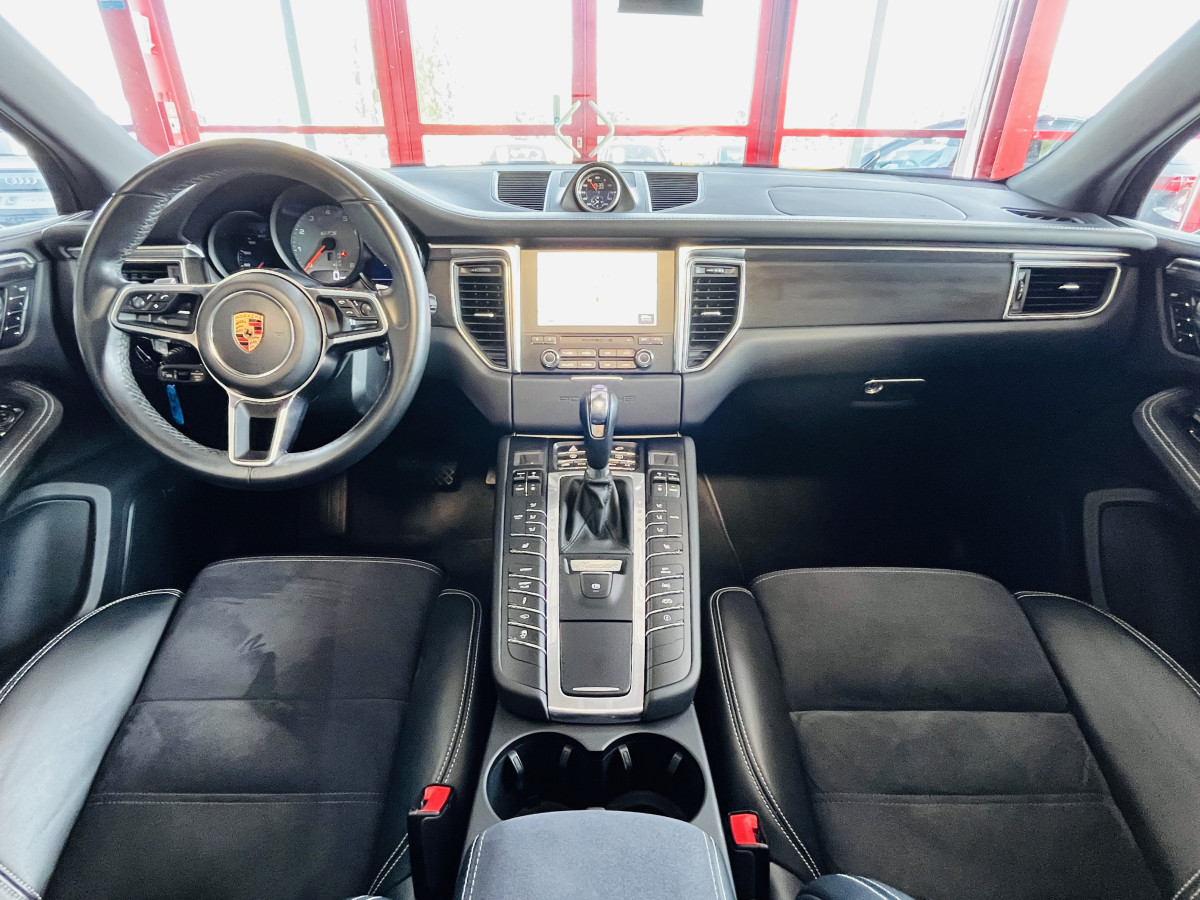 PORSCHE MACAN GTS 3,0 V6 360 4X4 PDK ATTELAGE TOIT PANORAMIQUE OUVRANT APPLE CARPLAY  GPS CAMERA PASM PDLS REGULATEUR ADAPTATIF  FULL LED SUSPENSION PNEUMATIQUE  HIFI BOSE PACK CHRONO SPORT JANTES 21 TURBO  EXCELLENT ETAT