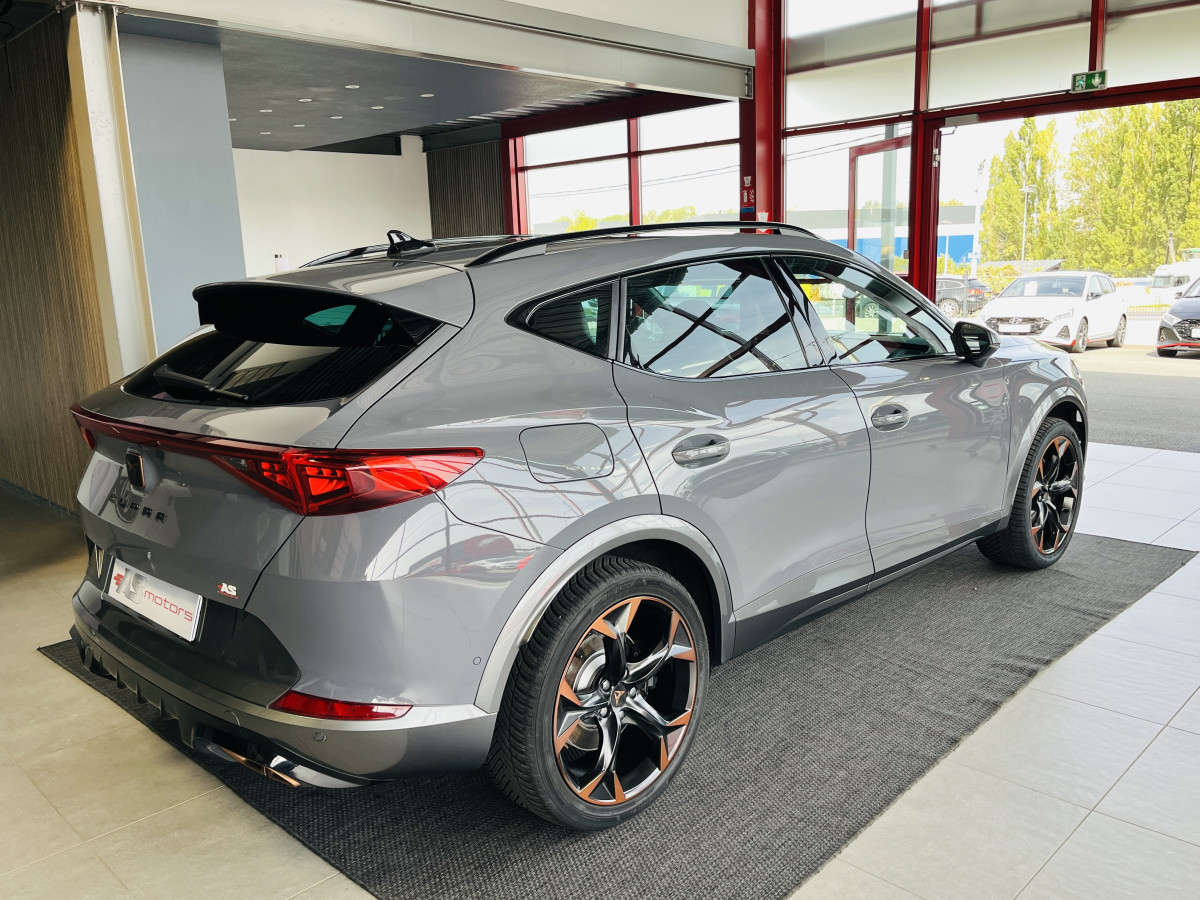 CUPRA FORMENTOR 1,4 E-HYBRID 245 VZ DSG6  GPS CAMERA DCC ACC  360 KEYLESS FULL LED VIRTUAL COCKPIT PARK PILOT PARK ASSIST  DRIVE PROFILE REGULATEUR ADAPTATIF LIMITEUR JANTES 19 PACK HIVER EXCELLENT ETAT