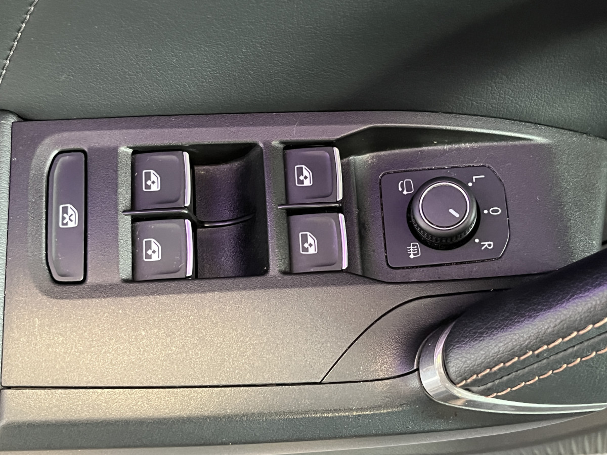 CUPRA FORMENTOR 1,4 E-HYBRID 245 VZ DSG6  GPS CAMERA DCC ACC  360 KEYLESS FULL LED VIRTUAL COCKPIT PARK PILOT PARK ASSIST  DRIVE PROFILE REGULATEUR ADAPTATIF LIMITEUR JANTES 19 PACK HIVER EXCELLENT ETAT