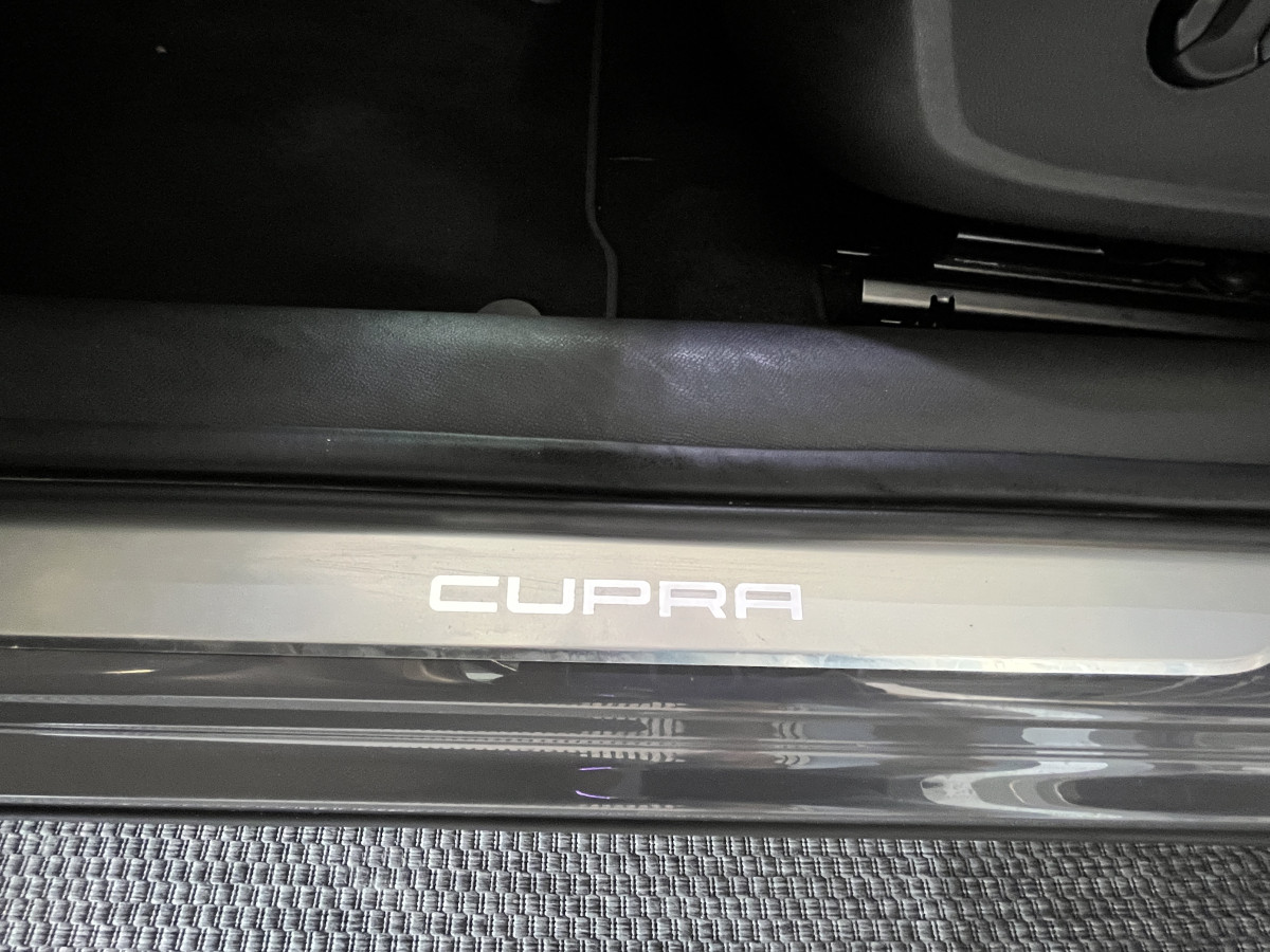 CUPRA FORMENTOR 1,4 E-HYBRID 245 VZ DSG6  GPS CAMERA DCC ACC  360 KEYLESS FULL LED VIRTUAL COCKPIT PARK PILOT PARK ASSIST  DRIVE PROFILE REGULATEUR ADAPTATIF LIMITEUR JANTES 19 PACK HIVER EXCELLENT ETAT