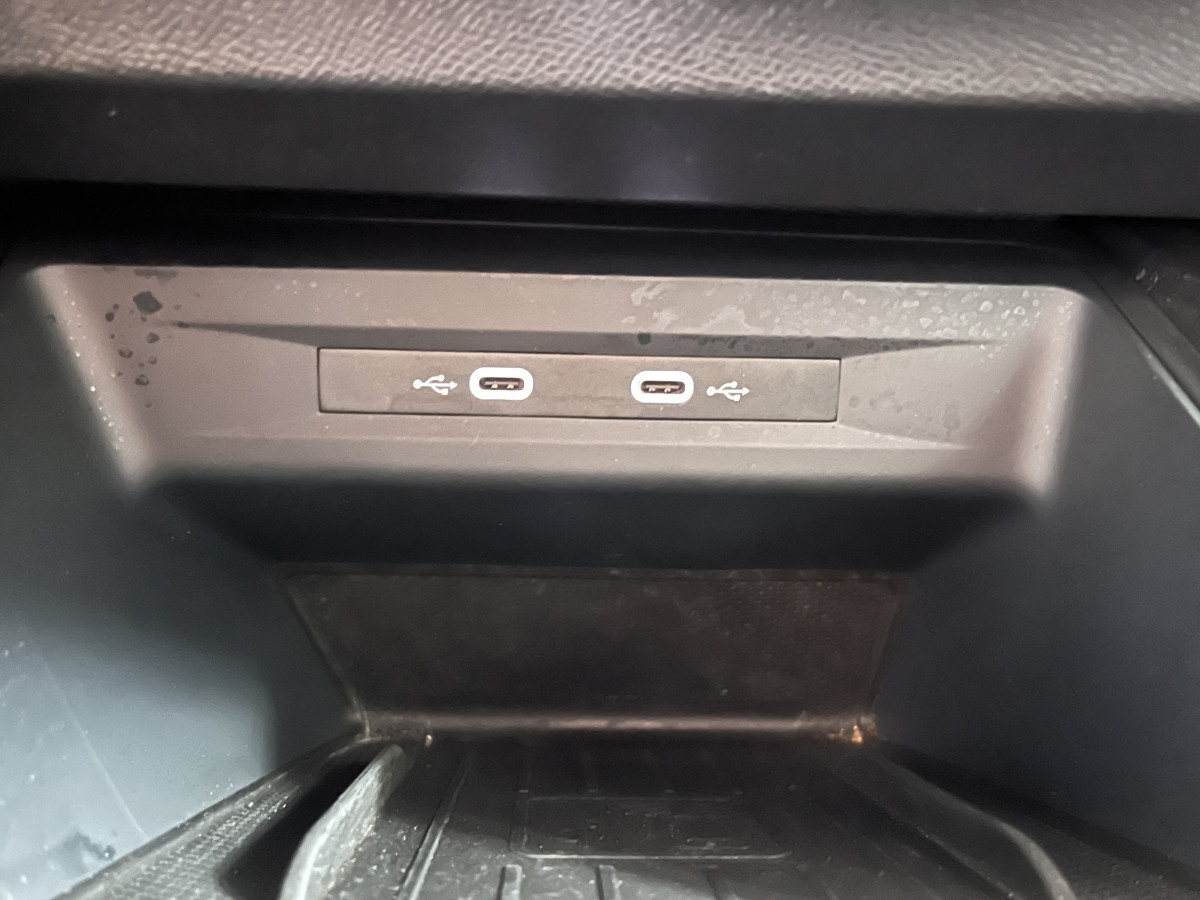 CUPRA FORMENTOR 1,4 E-HYBRID 245 VZ DSG6  GPS CAMERA DCC ACC  360 KEYLESS FULL LED VIRTUAL COCKPIT PARK PILOT PARK ASSIST  DRIVE PROFILE REGULATEUR ADAPTATIF LIMITEUR JANTES 19 PACK HIVER EXCELLENT ETAT