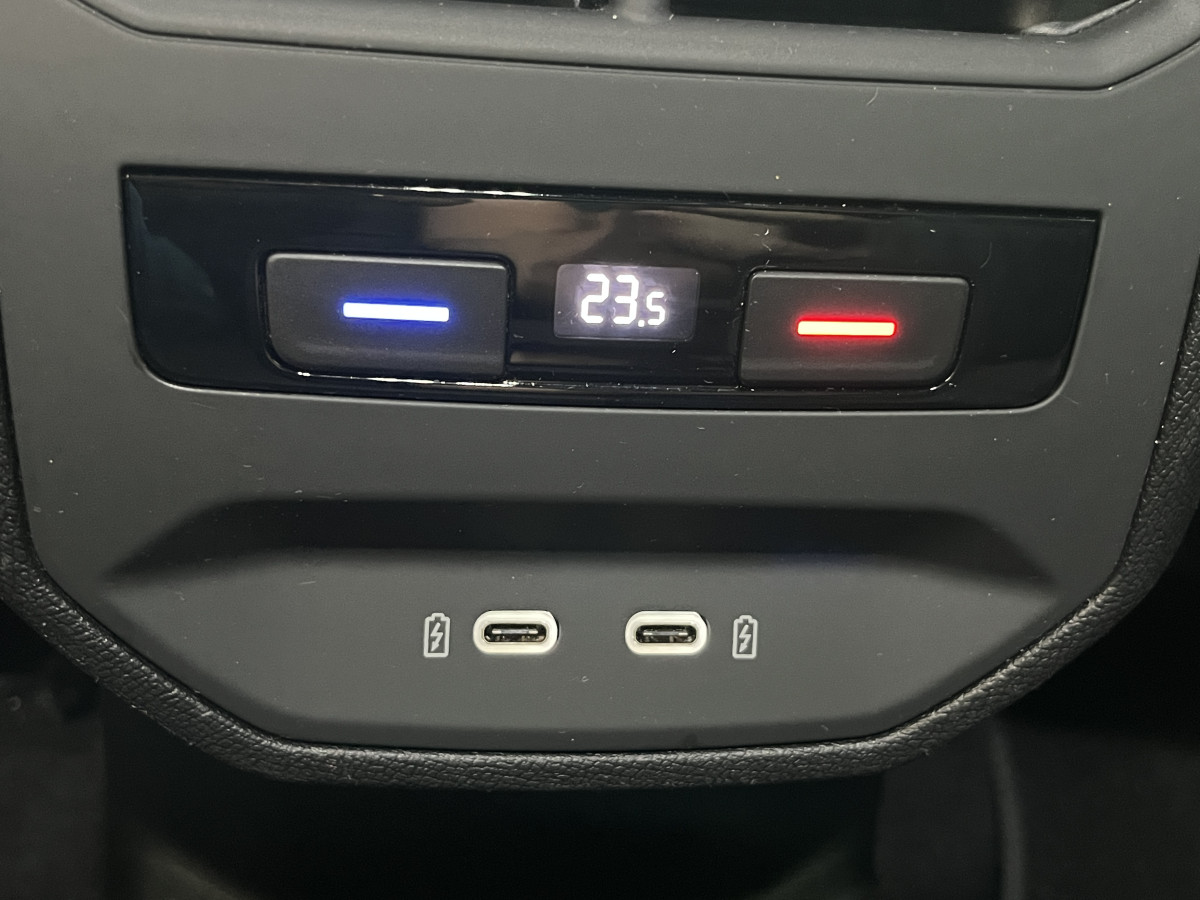 CUPRA FORMENTOR 1,4 E-HYBRID 245 VZ DSG6  GPS CAMERA DCC ACC  360 KEYLESS FULL LED VIRTUAL COCKPIT PARK PILOT PARK ASSIST  DRIVE PROFILE REGULATEUR ADAPTATIF LIMITEUR JANTES 19 PACK HIVER EXCELLENT ETAT