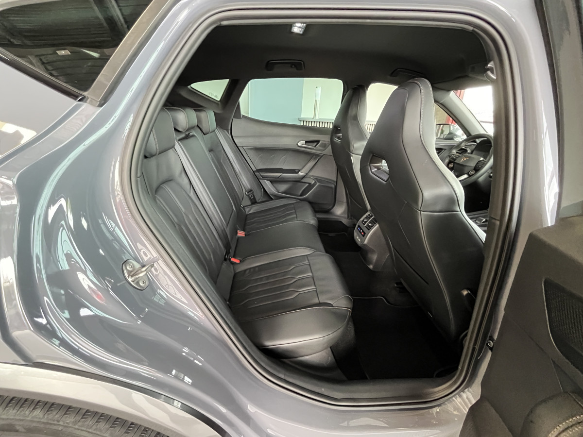 CUPRA FORMENTOR 1,4 E-HYBRID 245 VZ DSG6  GPS CAMERA DCC ACC  360 KEYLESS FULL LED VIRTUAL COCKPIT PARK PILOT PARK ASSIST  DRIVE PROFILE REGULATEUR ADAPTATIF LIMITEUR JANTES 19 PACK HIVER EXCELLENT ETAT