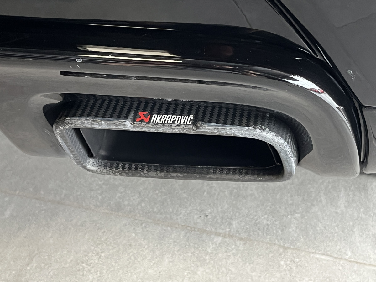 RENAULT CLIO 4  RS 18 1,6 220 EDC N° 808  GPS REGULATEUR LIMITEURRS DRIVE RS MONITOR HIFI BASS REFLEX  AKRAPOVIC KEYLESS PARK PILOT FEUX LED JANTES 18 EXCELLENT ETAT