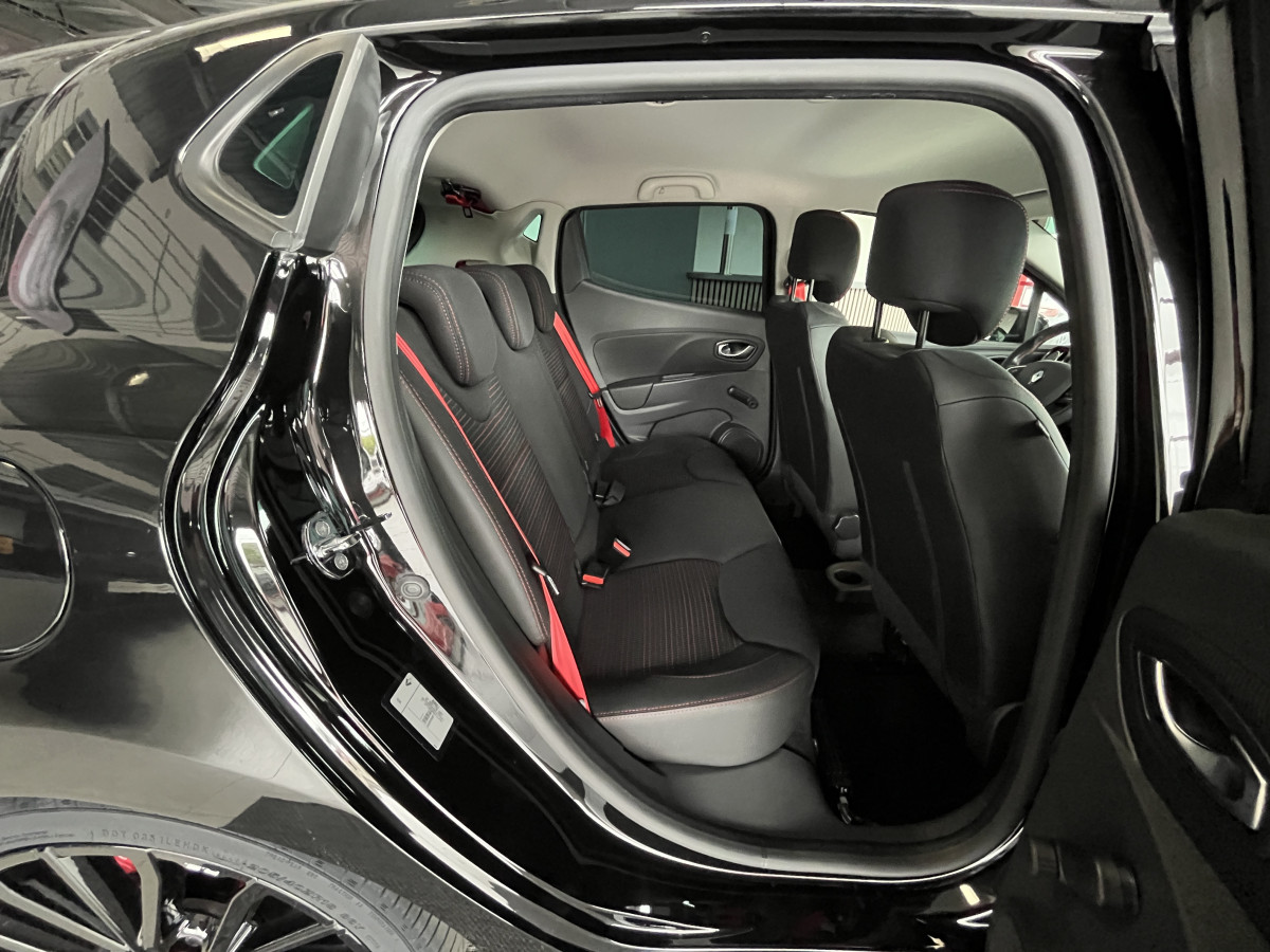 RENAULT CLIO 4  RS 18 1,6 220 EDC N° 808  GPS REGULATEUR LIMITEURRS DRIVE RS MONITOR HIFI BASS REFLEX  AKRAPOVIC KEYLESS PARK PILOT FEUX LED JANTES 18 EXCELLENT ETAT