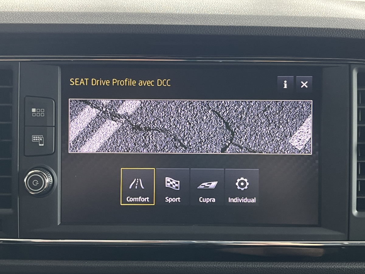 SEAT LEON CUPRA ST 2,0 TSI 300  GPS DCC  HIFI BEATS VIRTUAL COCKPIT REGULATEUR  FEUX FULL LED DRIVE PROFILE PARK PILOT JANTES 19 EXCELLENT ETAT