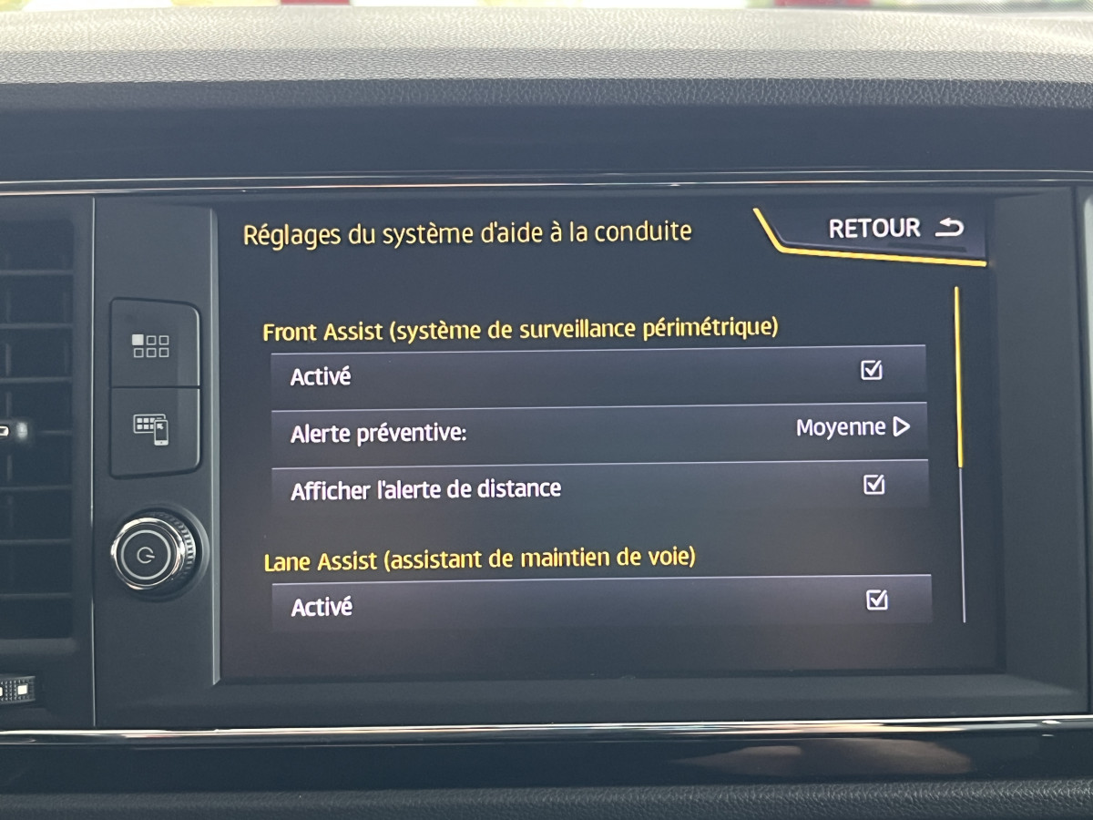 SEAT LEON CUPRA ST 2,0 TSI 300  GPS DCC  HIFI BEATS VIRTUAL COCKPIT REGULATEUR  FEUX FULL LED DRIVE PROFILE PARK PILOT JANTES 19 EXCELLENT ETAT