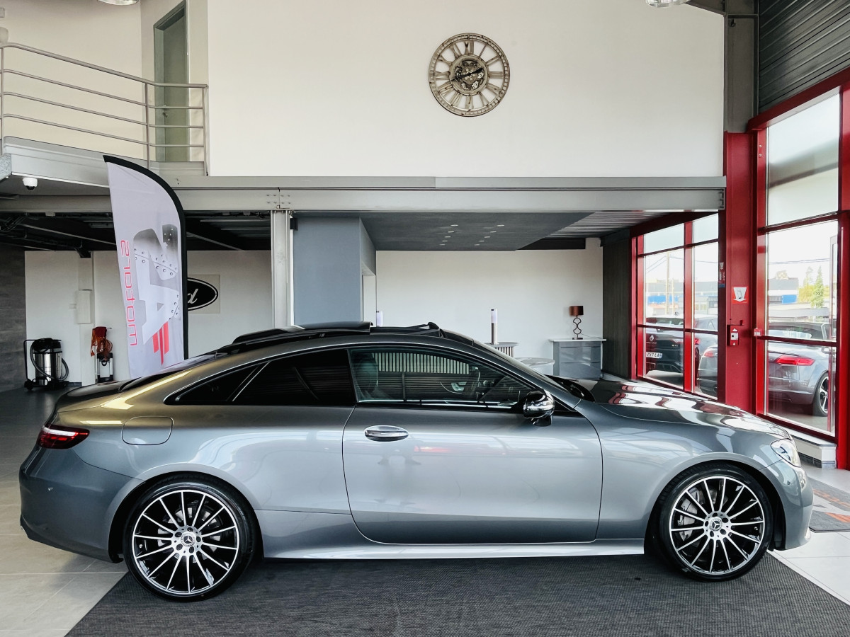 MERCEDES CLASSE E COUPE 220 CDI 194 AMG LINE 9G-TRONIC TOIT PANORAMIQUE OUVRANT GPS CAMERA KEYLESS APPLE CARPLAY HIFI BURMESTER  VIRTUAL COCKPIT PARK PILOT MBUX PACK AMG FEUX FULL LED JANTES ALU 20 EXCELLENT ETAT