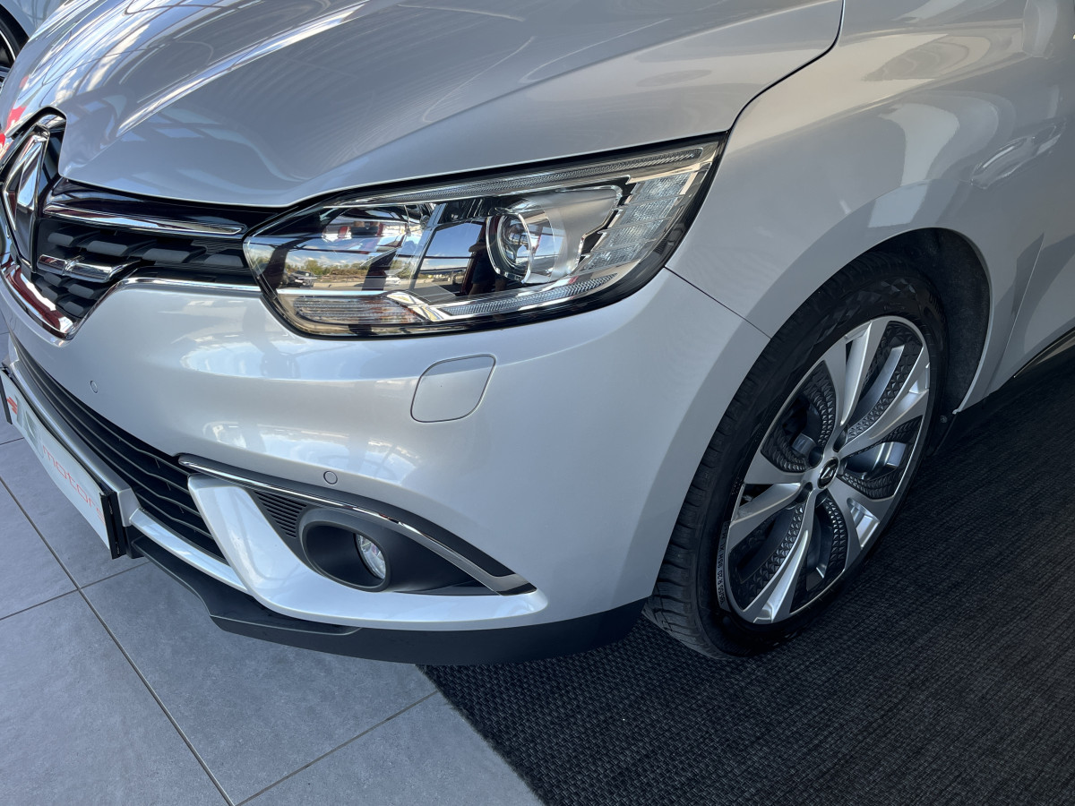 RENAULT GRAND SCENIC 1,5 DCI 110 EDC TYPE INTENS 7 PLACES GPS KEYLESS REGULATEUR LIMITEUR FEUX HALOGENE PARK PILOT JANTES 20