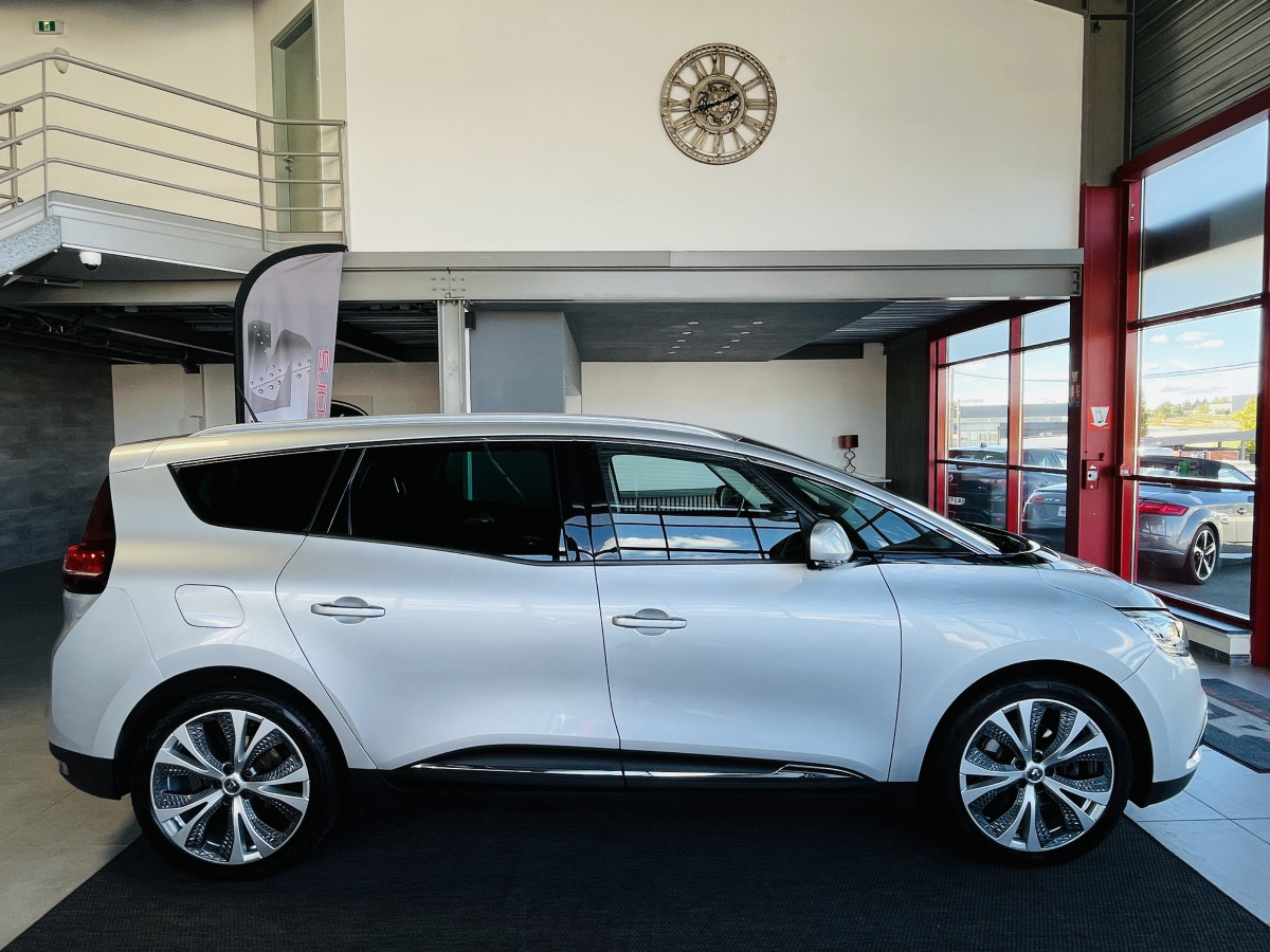 RENAULT GRAND SCENIC 1,5 DCI 110 EDC TYPE INTENS 7 PLACES GPS KEYLESS REGULATEUR LIMITEUR FEUX HALOGENE PARK PILOT JANTES 20