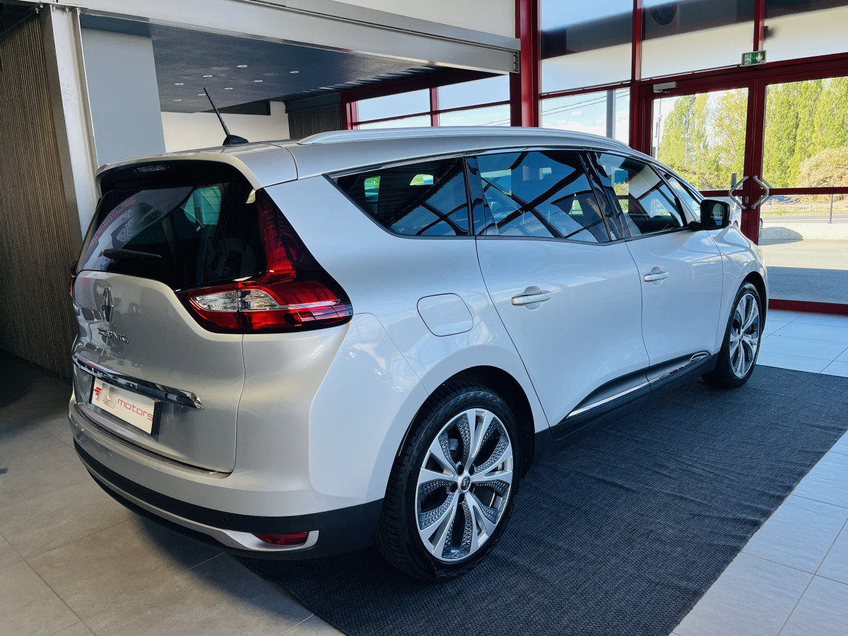 RENAULT GRAND SCENIC 1,5 DCI 110 EDC TYPE INTENS 7 PLACES GPS KEYLESS REGULATEUR LIMITEUR FEUX HALOGENE PARK PILOT JANTES 20