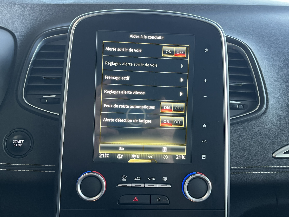 RENAULT GRAND SCENIC 1,5 DCI 110 EDC TYPE INTENS 7 PLACES GPS KEYLESS REGULATEUR LIMITEUR FEUX HALOGENE PARK PILOT JANTES 20