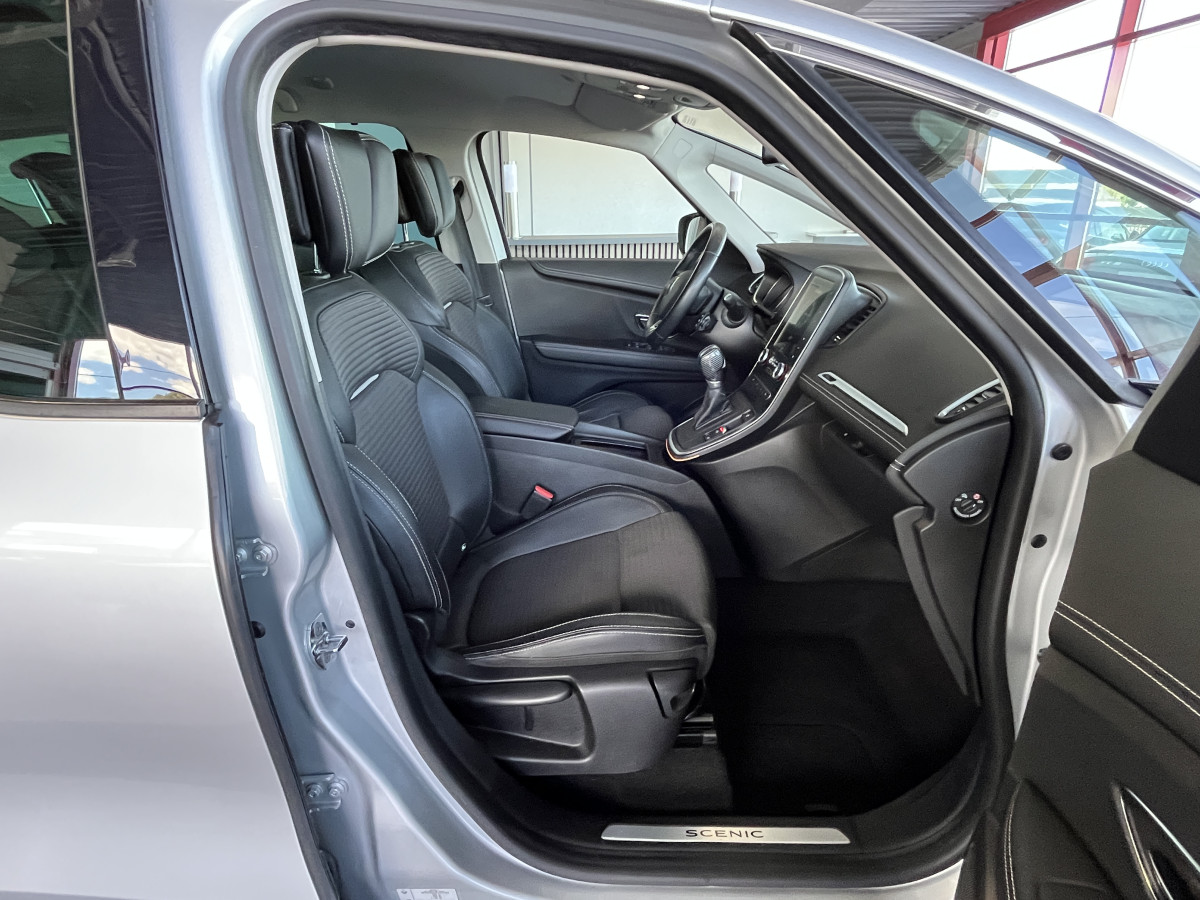 RENAULT GRAND SCENIC 1,5 DCI 110 EDC TYPE INTENS 7 PLACES GPS KEYLESS REGULATEUR LIMITEUR FEUX HALOGENE PARK PILOT JANTES 20