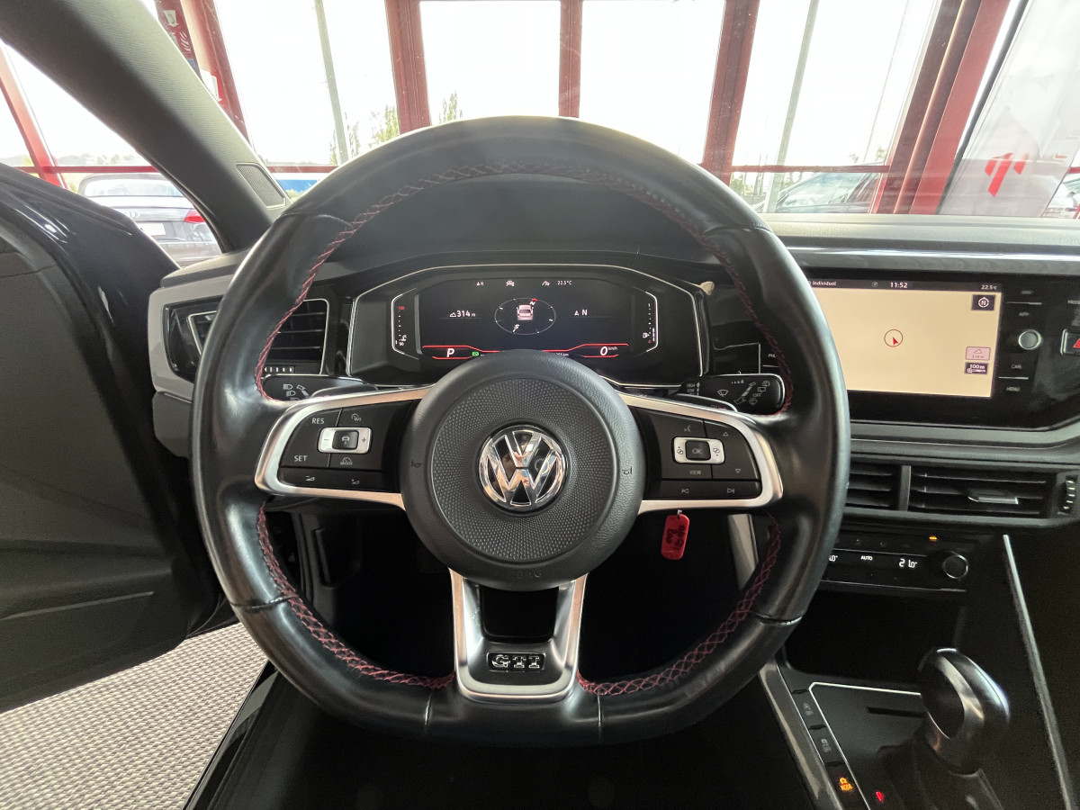 VOLKSWAGEN POLO GTI 2,0 TSI 200   DSG6 TOIT PANORAMIQUE OUVRANT DMS ACC GPS APPLE CARPLAY VIRTUAL COCKPIT  REGULATEUR ADAPTATIF  LIMITEUR PARK PILOT DRIVING MODE FEUX LED  JANTE ALU 18 BRESCIA  EXCELLENT ETAT
