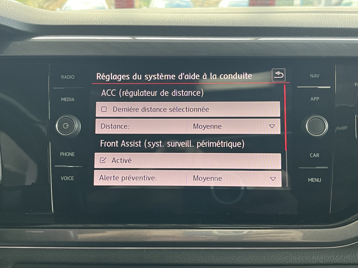 VOLKSWAGEN POLO GTI 2,0 TSI 200   DSG6 TOIT PANORAMIQUE OUVRANT DMS ACC GPS APPLE CARPLAY VIRTUAL COCKPIT  REGULATEUR ADAPTATIF  LIMITEUR PARK PILOT DRIVING MODE FEUX LED  JANTE ALU 18 BRESCIA  EXCELLENT ETAT
