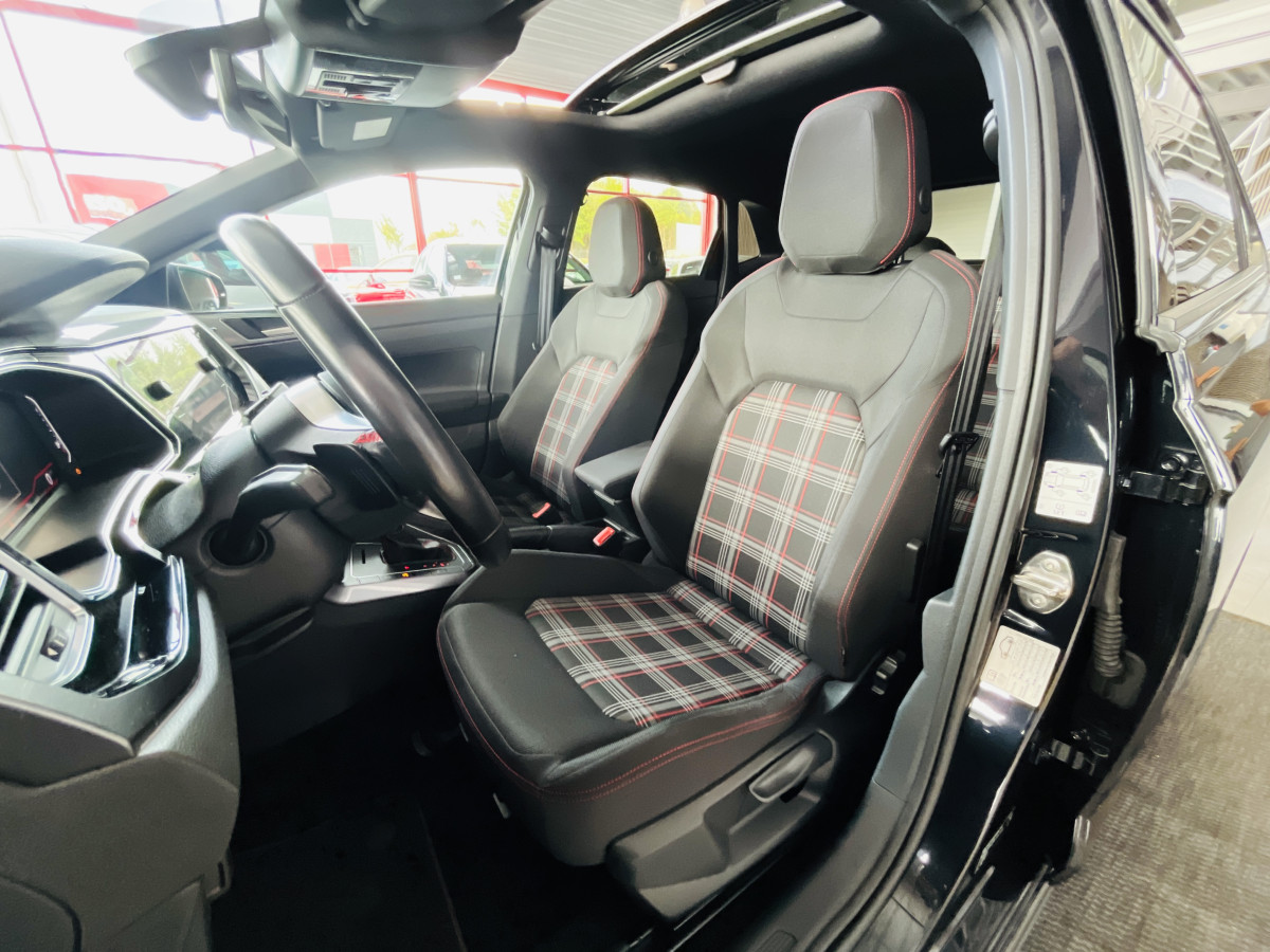 VOLKSWAGEN POLO GTI 2,0 TSI 200   DSG6 TOIT PANORAMIQUE OUVRANT DMS ACC GPS APPLE CARPLAY VIRTUAL COCKPIT  REGULATEUR ADAPTATIF  LIMITEUR PARK PILOT DRIVING MODE FEUX LED  JANTE ALU 18 BRESCIA  EXCELLENT ETAT