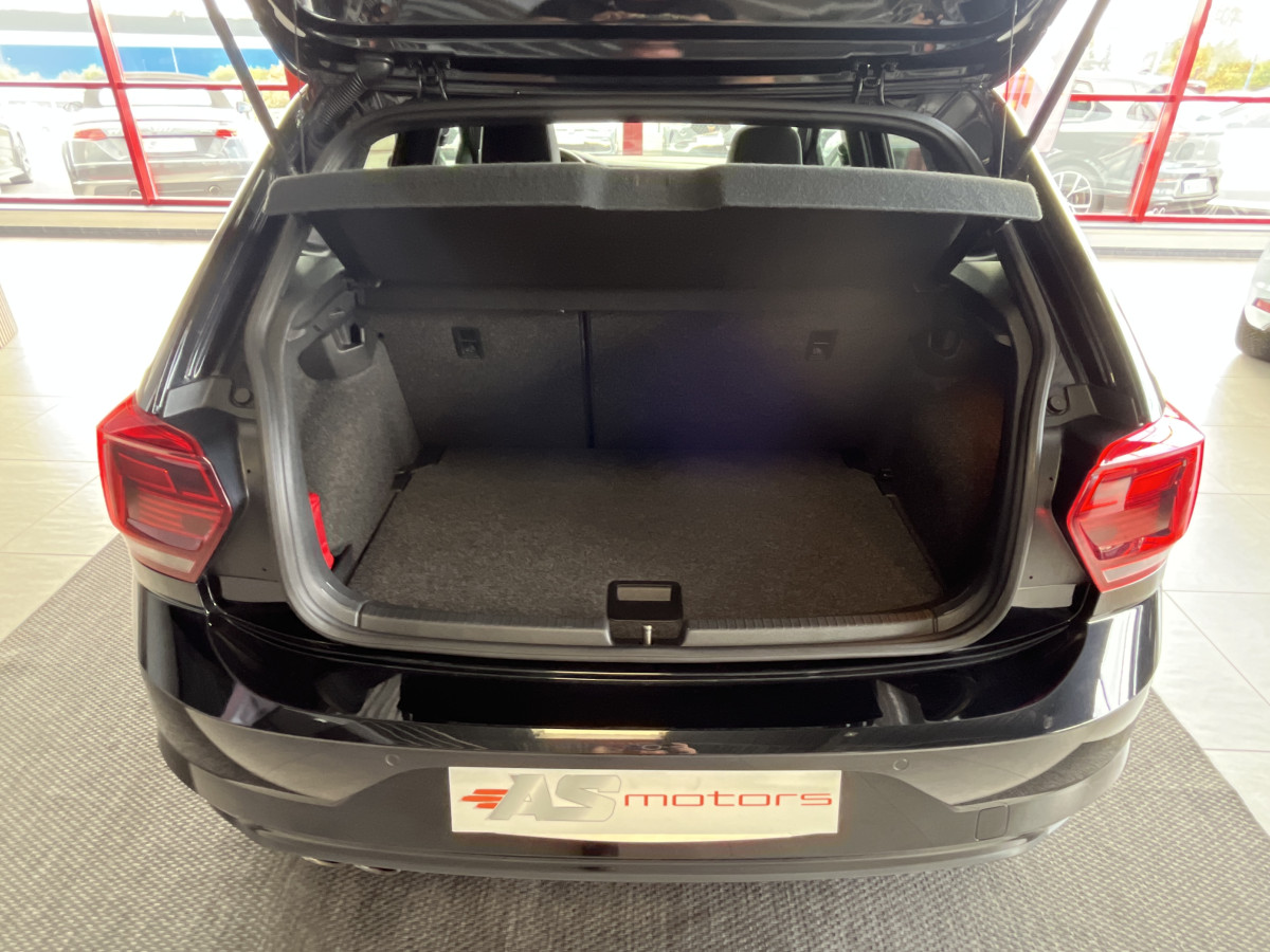 VOLKSWAGEN POLO GTI 2,0 TSI 200   DSG6 TOIT PANORAMIQUE OUVRANT DMS ACC GPS APPLE CARPLAY VIRTUAL COCKPIT  REGULATEUR ADAPTATIF  LIMITEUR PARK PILOT DRIVING MODE FEUX LED  JANTE ALU 18 BRESCIA  EXCELLENT ETAT