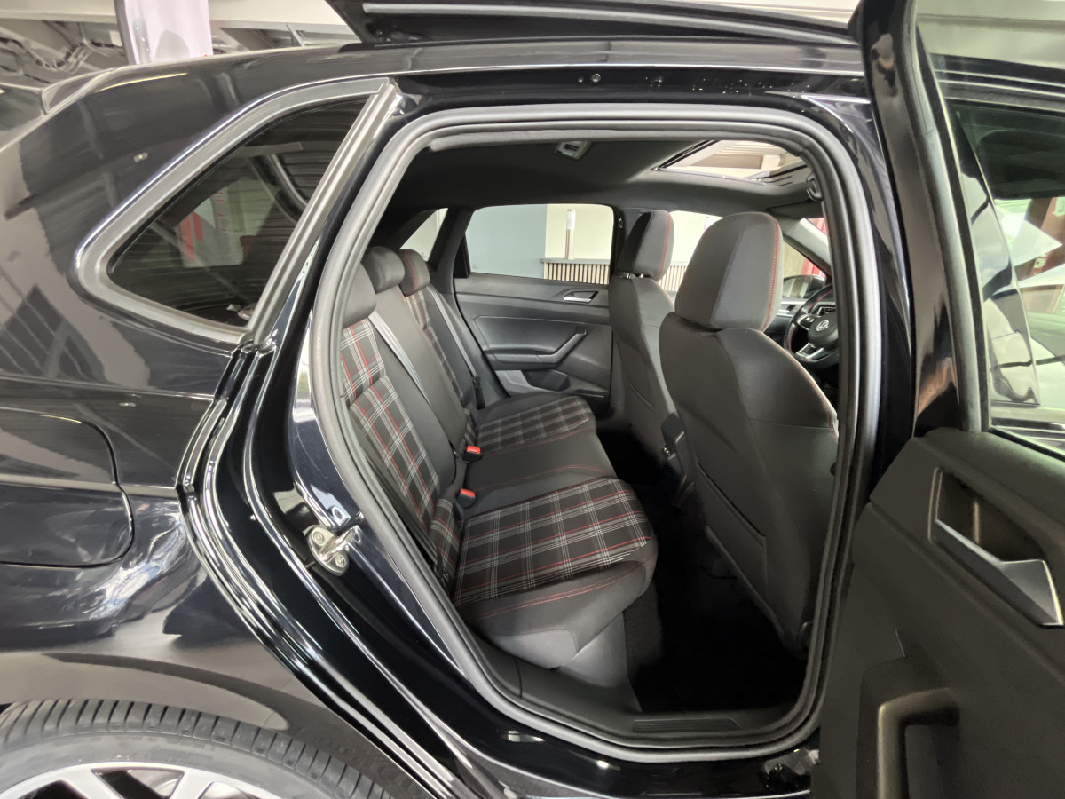 VOLKSWAGEN POLO GTI 2,0 TSI 200   DSG6 TOIT PANORAMIQUE OUVRANT DMS ACC GPS APPLE CARPLAY VIRTUAL COCKPIT  REGULATEUR ADAPTATIF  LIMITEUR PARK PILOT DRIVING MODE FEUX LED  JANTE ALU 18 BRESCIA  EXCELLENT ETAT