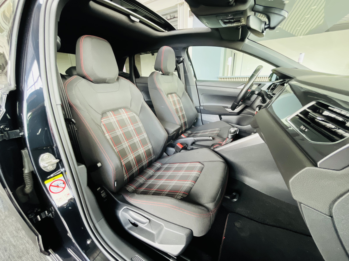 VOLKSWAGEN POLO GTI 2,0 TSI 200   DSG6 TOIT PANORAMIQUE OUVRANT DMS ACC GPS APPLE CARPLAY VIRTUAL COCKPIT  REGULATEUR ADAPTATIF  LIMITEUR PARK PILOT DRIVING MODE FEUX LED  JANTE ALU 18 BRESCIA  EXCELLENT ETAT