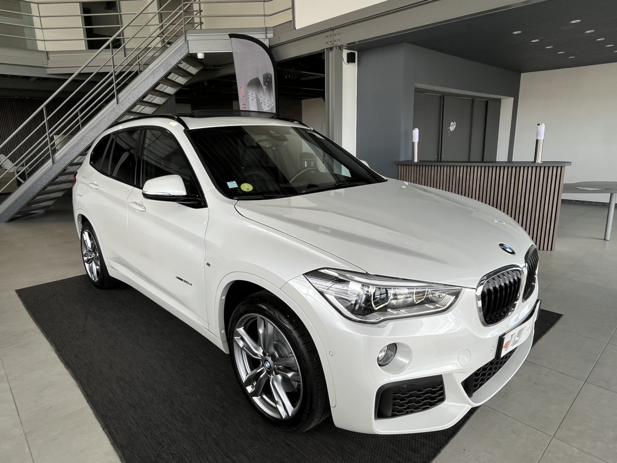 BMW X1 XDRIVE 20dA 190 M SPORT TOIT PANORAMIQUE OUVRANT GPS CAMERA KEYLESS  HIFI HARMAN/KARDON REGULATEUR LIMITEUR APPLE CARPLAY AFFICHAGE TETE HAUTE FULL LED PARK PILOT