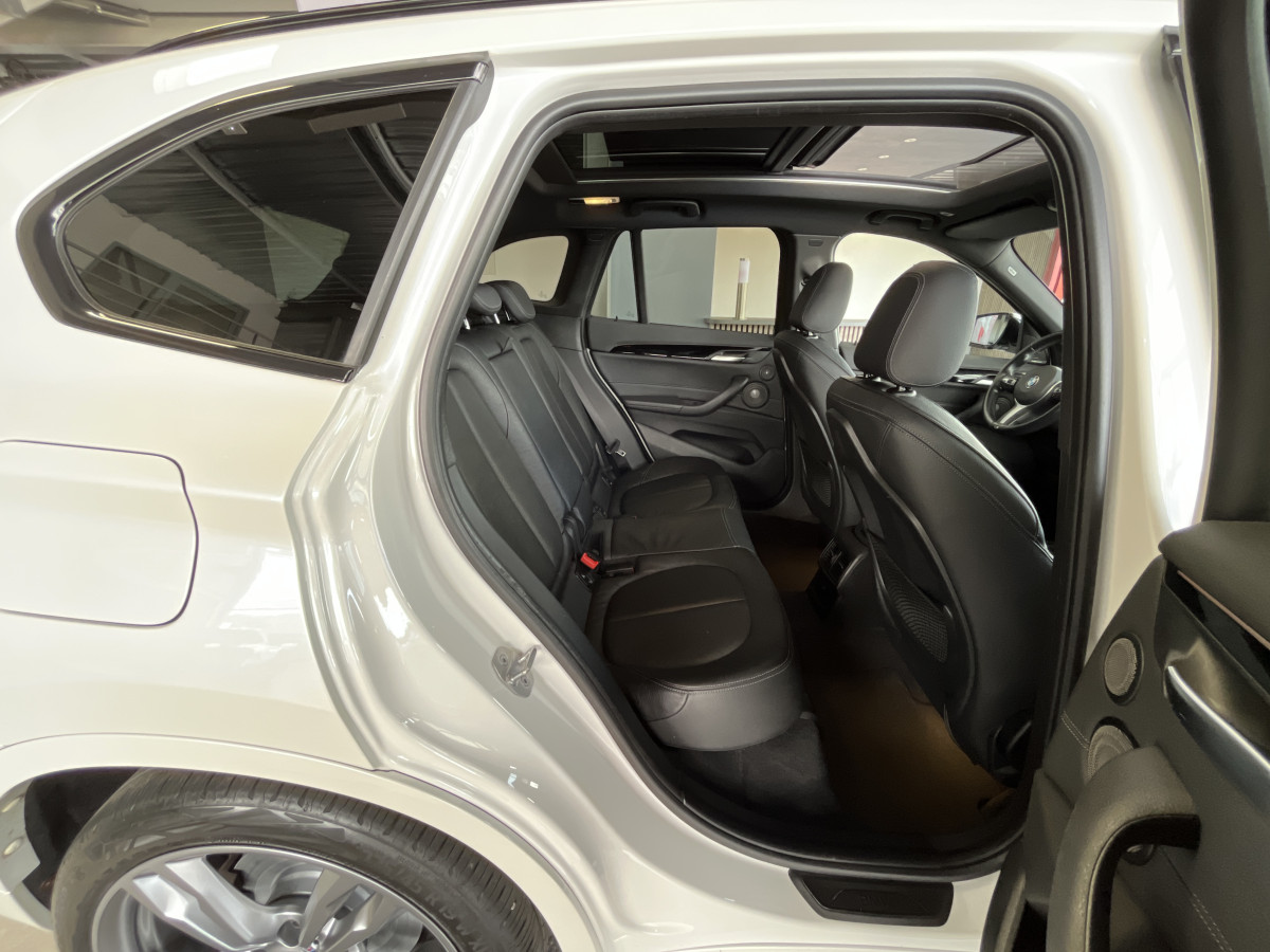 BMW X1 XDRIVE 20dA 190 M SPORT TOIT PANORAMIQUE OUVRANT GPS CAMERA KEYLESS  HIFI HARMAN/KARDON REGULATEUR LIMITEUR APPLE CARPLAY AFFICHAGE TETE HAUTE FULL LED PARK PILOT