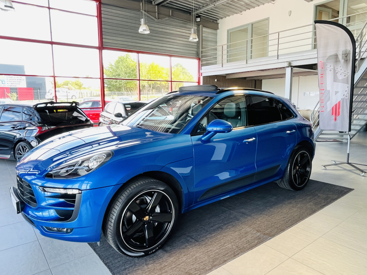 PORSCHE MACAN S  3,0 V6 340 4X4 PDK ATTELAGE TOIT PANORAMIQUE  GPS CAMERA 360  HIFI BOSE APPLE CARPLAY PCM  PASM PACK CARBON REGULATEUR ADAPTATIF  SUSPENSION PNEUMATIQUE  PACK CHRONO SPORT JANTES  21 EXCELLENT ETAT