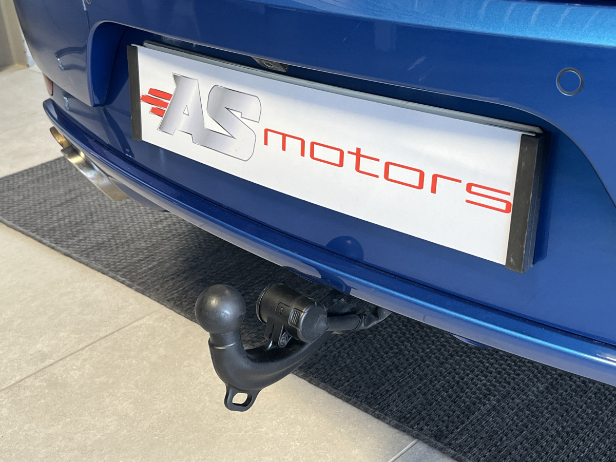 PORSCHE MACAN S  3,0 V6 340 4X4 PDK ATTELAGE TOIT PANORAMIQUE  GPS CAMERA 360  HIFI BOSE APPLE CARPLAY PCM  PASM PACK CARBON REGULATEUR ADAPTATIF  SUSPENSION PNEUMATIQUE  PACK CHRONO SPORT JANTES  21 EXCELLENT ETAT